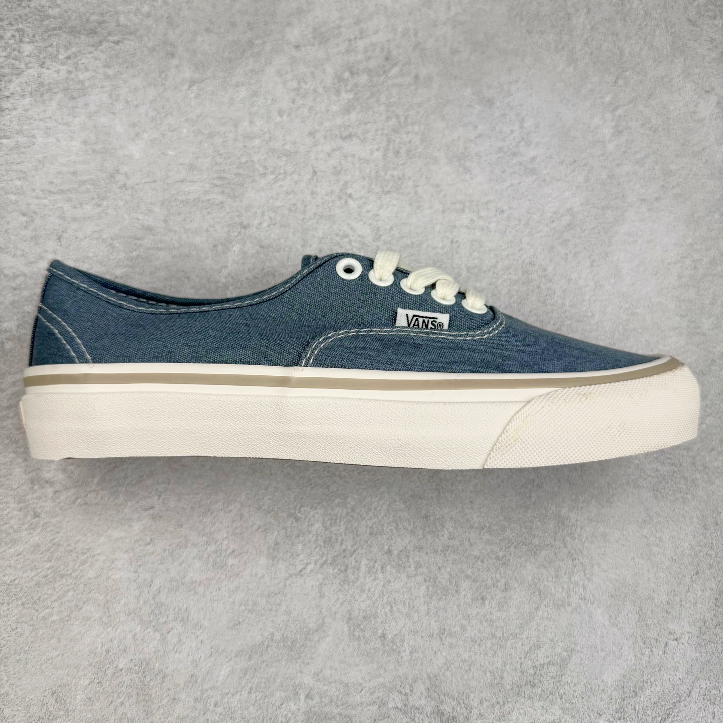 Vans MTE Authentic Reissue 44 小地球系列 水洗牛仔蓝硫化帆布鞋 货号:VN000CW2RV2 尺码:35 36 36.5 37 38 38.5 39 40 40.5 41 42 42.5 43 44-选品中心