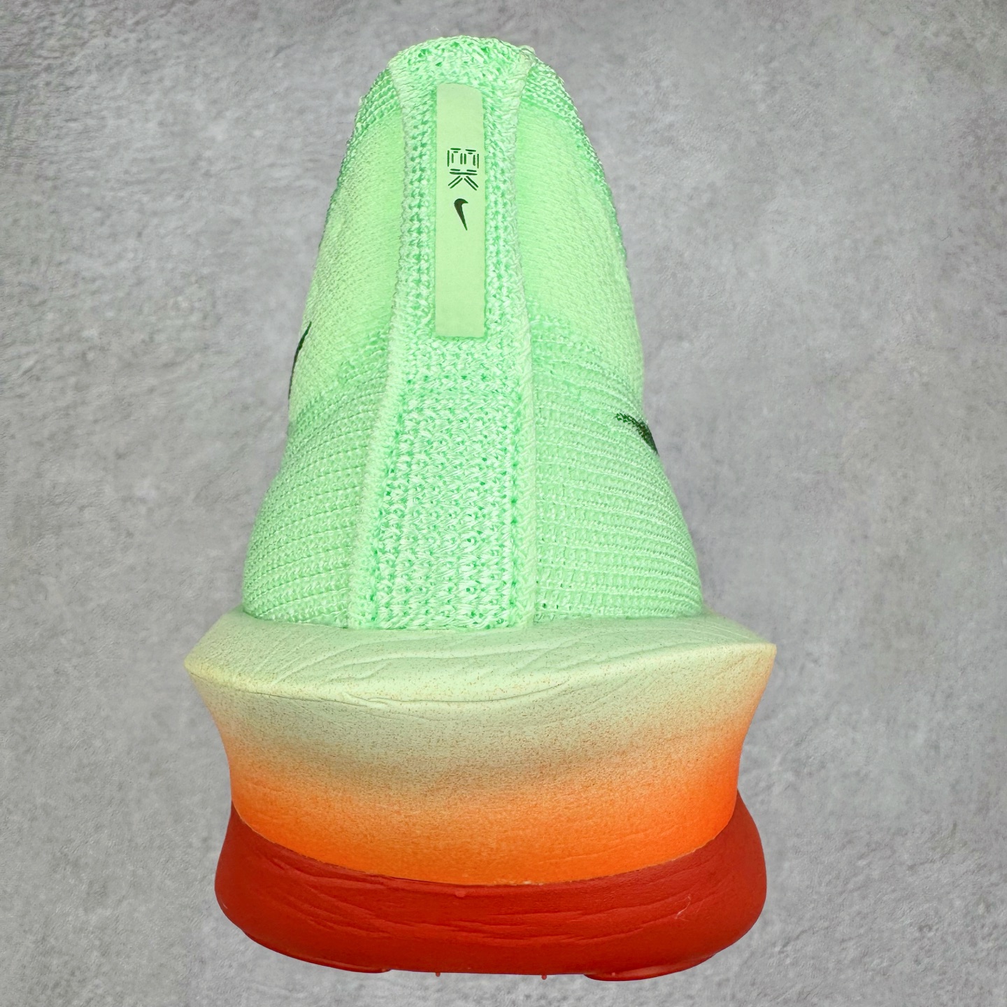 图片[8]-＃JC纯原 NK Air Zoom Alphafly NEXT% 3 2024全新马拉松超级跑鞋 HJ7041-300 有史以来最轻盈、测试次数最多的NK Alphafly 经过精英马拉松运动员的测试验证 并搭载Air Zoom气垫 旨在助力跑者实现突破 取得更佳的成绩 在开发过程中 Alphafly 3帮助耐克运动员凯尔文·基普图姆（Kelvin Kiptum）以2：00：35的成绩刷新了马拉松世界纪录 Alphafly的动力设计没有改变——Air Zoom气垫单元、Flyplate碳纤维板和ZoomX泡绵 但是整体系统的制作方法略有调整 优化和提升了对运动员的帮助 主要更新包括一体式鞋底 提供顺畅稳定的“后跟到脚趾”过渡；更宽的全长Flyplate碳纤维板提供稳定助推力 全新Fast Shot外底保证出色牵引力和抓地力 全新Atomknit 3.0鞋面提供更强的控制力、透气性和中足支撑力 尺码：36 36.5 37.5 38 38.5 39 40 40.5 41 42 42.5 43 44 44.5 45 46-选品中心