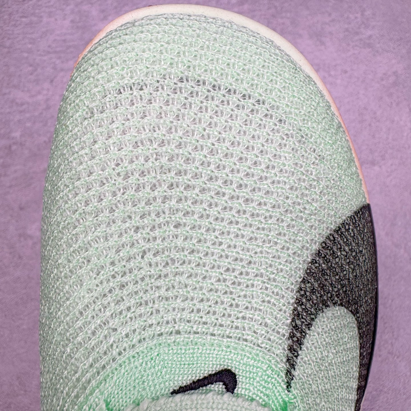 图片[16]-＃JC纯原 NK Air Zoom Alphafly NEXT% 3 2024全新马拉松超级跑鞋 HJ7041-300 有史以来最轻盈、测试次数最多的NK Alphafly 经过精英马拉松运动员的测试验证 并搭载Air Zoom气垫 旨在助力跑者实现突破 取得更佳的成绩 在开发过程中 Alphafly 3帮助耐克运动员凯尔文·基普图姆（Kelvin Kiptum）以2：00：35的成绩刷新了马拉松世界纪录 Alphafly的动力设计没有改变——Air Zoom气垫单元、Flyplate碳纤维板和ZoomX泡绵 但是整体系统的制作方法略有调整 优化和提升了对运动员的帮助 主要更新包括一体式鞋底 提供顺畅稳定的“后跟到脚趾”过渡；更宽的全长Flyplate碳纤维板提供稳定助推力 全新Fast Shot外底保证出色牵引力和抓地力 全新Atomknit 3.0鞋面提供更强的控制力、透气性和中足支撑力 尺码：36 36.5 37.5 38 38.5 39 40 40.5 41 42 42.5 43 44 44.5 45 46-选品中心