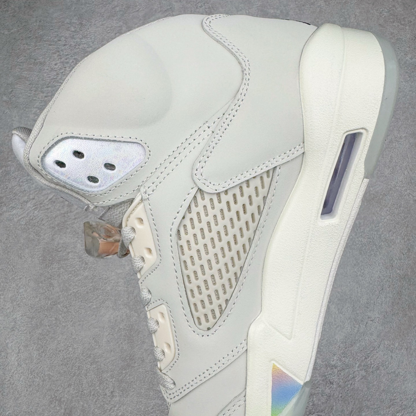 图片[7]-＃外贸版 Air Jordan AJ5 Retro CNY蛇年限定 HF3183-001 原纸板楦头开发 进口头层皮料 完美鞋型匹配公司货 正确鞋舌立体高频 最新原厂底模 大底卡色咬花完美 鞋柜必备鞋款 终端现货供应 尺码：36 36.5 37.5 38 38.5 39 40 40.5 41 42 42.5 43 44 44.5 45 46 47.5-选品中心