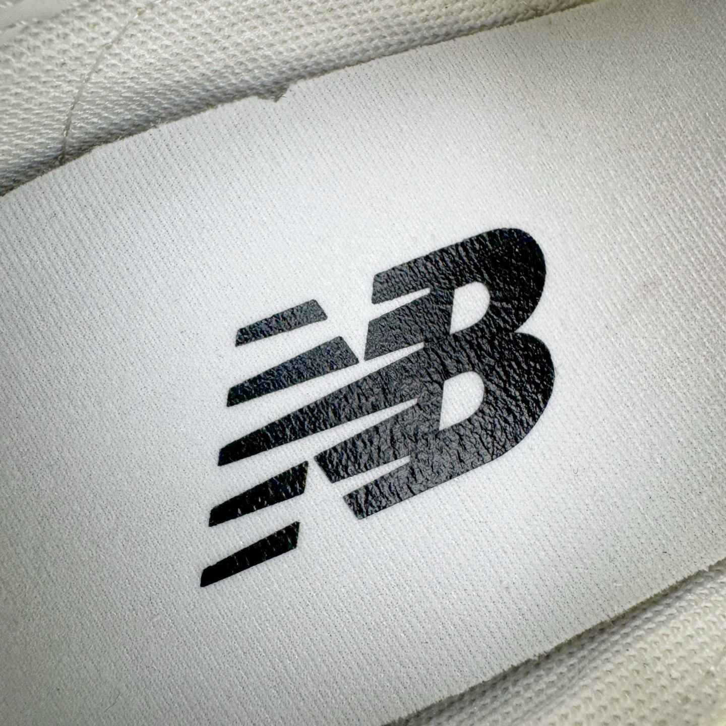 图片[11]-＃M纯原 New Balance U471AM NB新百伦织物牛剖层革春夏薄底鞋防滑耐磨平衡轻便低帮生活休闲鞋 原档数据独立私模大底 唯一正确三层组合大底 特高弹切片加持 百分百还原原鞋脚感 NB市场最强产物 防伪原标全套原楦原纸板原厂数据开发 全鞋电脑针车加持 原厂网布 原装进口头层翻毛皮料正确绒感卡色 正确中底拉帮中底网布细节 匠心打造 耗时两个月开发完成 工艺极其复杂难度可想而知 高端零售专供产物 尺码：36 37 37.5 38 38.5 39.5 40 40.5 41.5 42 42.5 43 44 44.5 45 45.5 46.5 47-选品中心