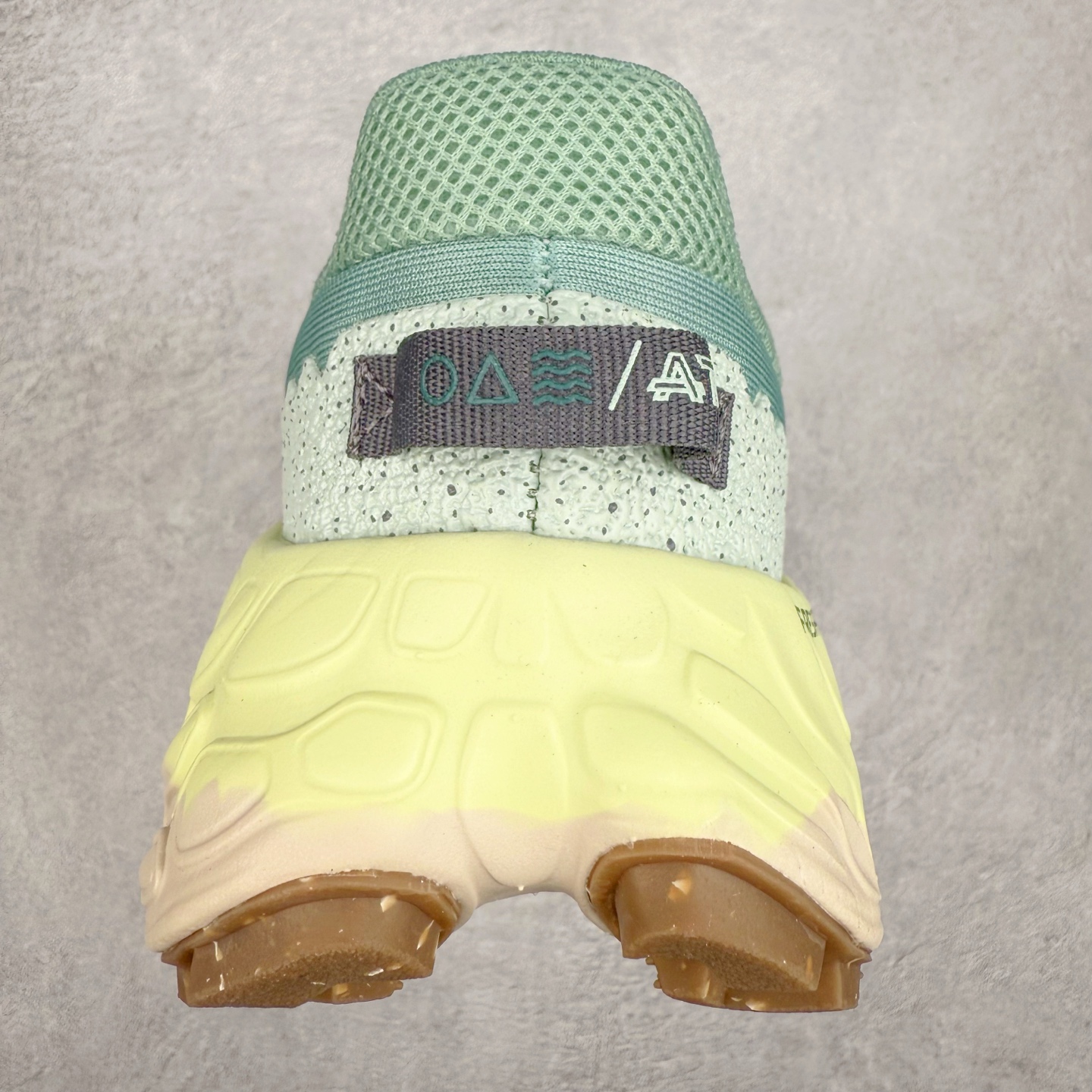 图片[8]-New Balance Fresh Foam X Trail More v3 新百伦NB莫尔V3系列低帮轻量化厚底户外越野休闲运动慢跑鞋 MTMORNGR 无论是越野训练跑还是享受自然美景 New Balance Fresh Foam X Trail More v3 都能确保双脚凉爽舒适 获得缓震支撑 这款越野跑鞋採用透气的合成/网眼鞋面 加上双层 Fresh Foam X 中底实现绝佳舒适著感 搭载鞋头防护科技与 All Terrain 系列最厚鞋底 可防止碎石跑入鞋内 让你尽情探索不受限 尺码：36 37 37.5 38 38.5 39.5 40 40.5 41.5 42 42.5 43 44 44.5 45-选品中心