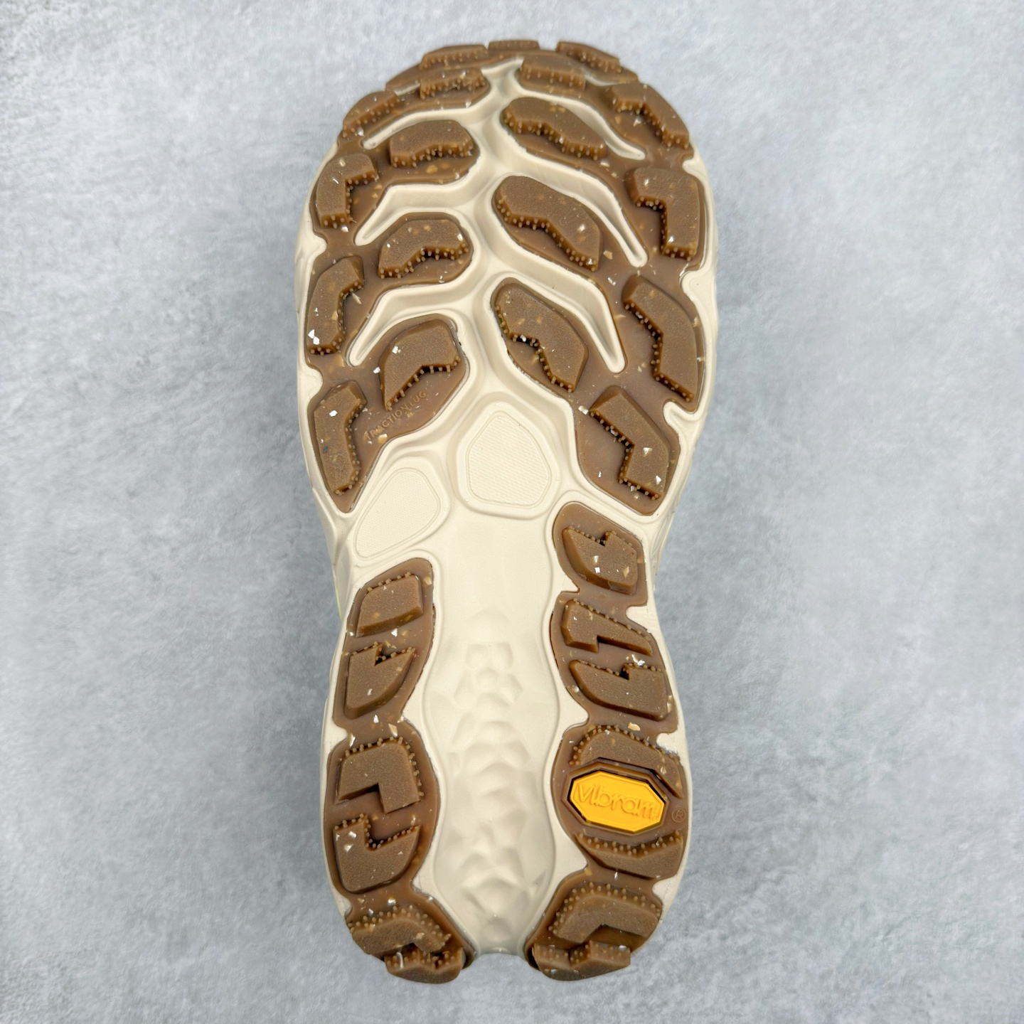 图片[9]-New Balance Fresh Foam X Trail More v3 新百伦NB莫尔V3系列低帮轻量化厚底户外越野休闲运动慢跑鞋 MTMORNGR 无论是越野训练跑还是享受自然美景 New Balance Fresh Foam X Trail More v3 都能确保双脚凉爽舒适 获得缓震支撑 这款越野跑鞋採用透气的合成/网眼鞋面 加上双层 Fresh Foam X 中底实现绝佳舒适著感 搭载鞋头防护科技与 All Terrain 系列最厚鞋底 可防止碎石跑入鞋内 让你尽情探索不受限 尺码：36 37 37.5 38 38.5 39.5 40 40.5 41.5 42 42.5 43 44 44.5 45-选品中心