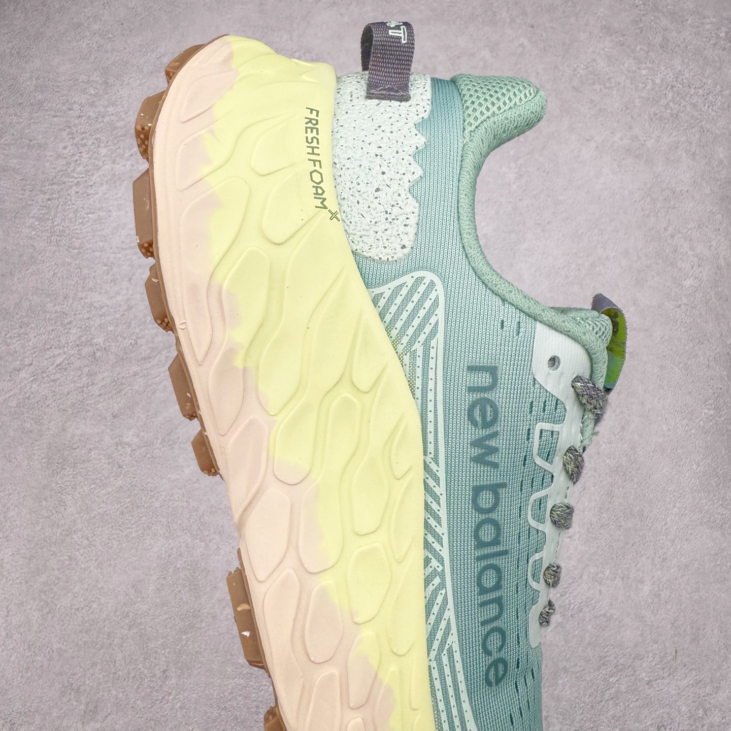 图片[6]-New Balance Fresh Foam X Trail More v3 新百伦NB莫尔V3系列低帮轻量化厚底户外越野休闲运动慢跑鞋 MTMORNGR 无论是越野训练跑还是享受自然美景 New Balance Fresh Foam X Trail More v3 都能确保双脚凉爽舒适 获得缓震支撑 这款越野跑鞋採用透气的合成/网眼鞋面 加上双层 Fresh Foam X 中底实现绝佳舒适著感 搭载鞋头防护科技与 All Terrain 系列最厚鞋底 可防止碎石跑入鞋内 让你尽情探索不受限 尺码：36 37 37.5 38 38.5 39.5 40 40.5 41.5 42 42.5 43 44 44.5 45-选品中心