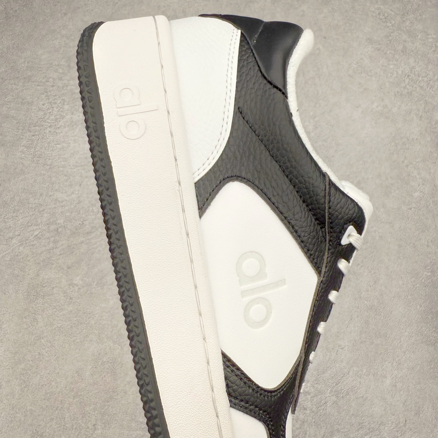 图片[6]-＃纯原 Alo yoga Alo Recovery Mode 舒适百搭防滑耐磨低帮板鞋 易梦玲 Jisoo智秀等多位明星同款上脚主打各大平台外贸主推大厂采购原材料多处细节一步到位生产细节 一款随意搭配的都好看的鞋子alo采用增高4cm 春夏秋冬四季款舒适简约板鞋 TPU防滑耐磨鞋底 尺码：36 36.5 37 37.5 38 38.5 39 40 41 41.5 42 42.5 43 44 45-选品中心