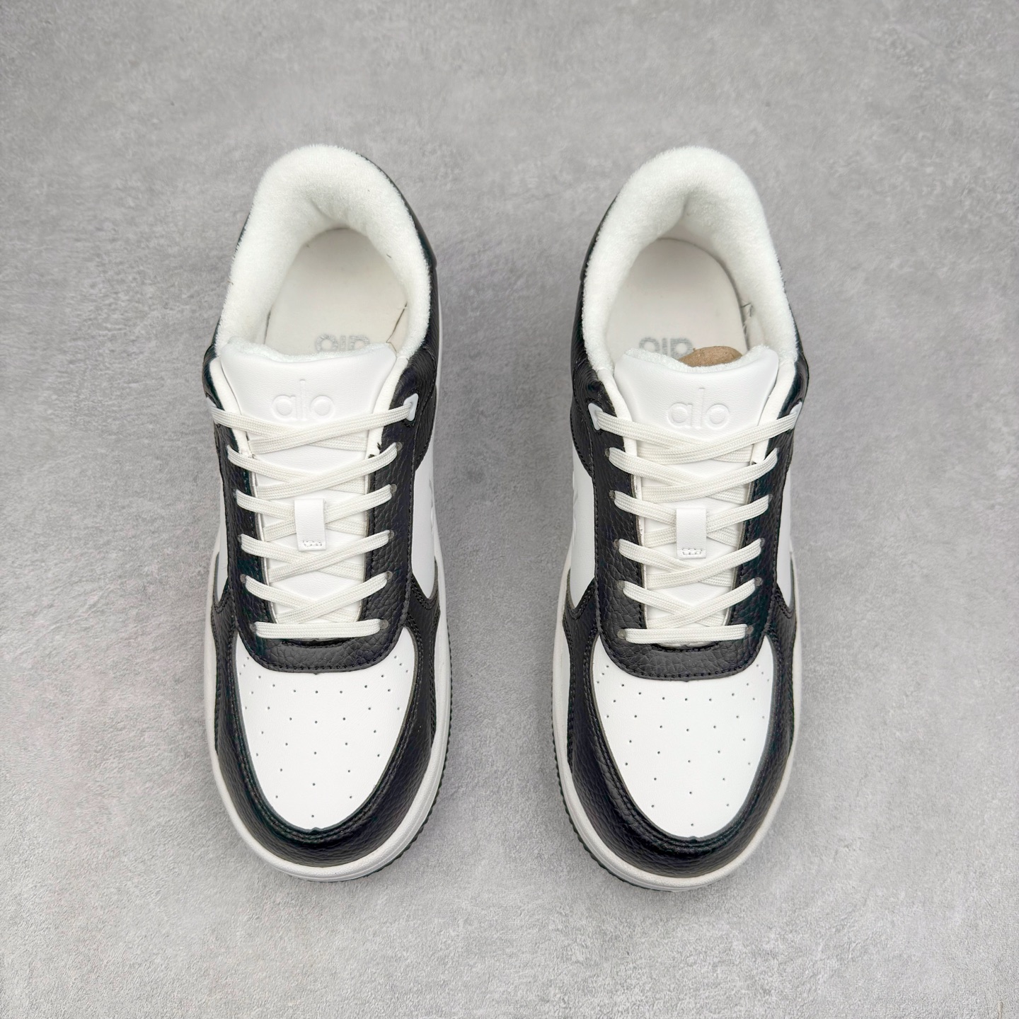 图片[2]-＃纯原 Alo yoga Alo Recovery Mode 舒适百搭防滑耐磨低帮板鞋 易梦玲 Jisoo智秀等多位明星同款上脚主打各大平台外贸主推大厂采购原材料多处细节一步到位生产细节 一款随意搭配的都好看的鞋子alo采用增高4cm 春夏秋冬四季款舒适简约板鞋 TPU防滑耐磨鞋底 尺码：36 36.5 37 37.5 38 38.5 39 40 41 41.5 42 42.5 43 44 45-选品中心