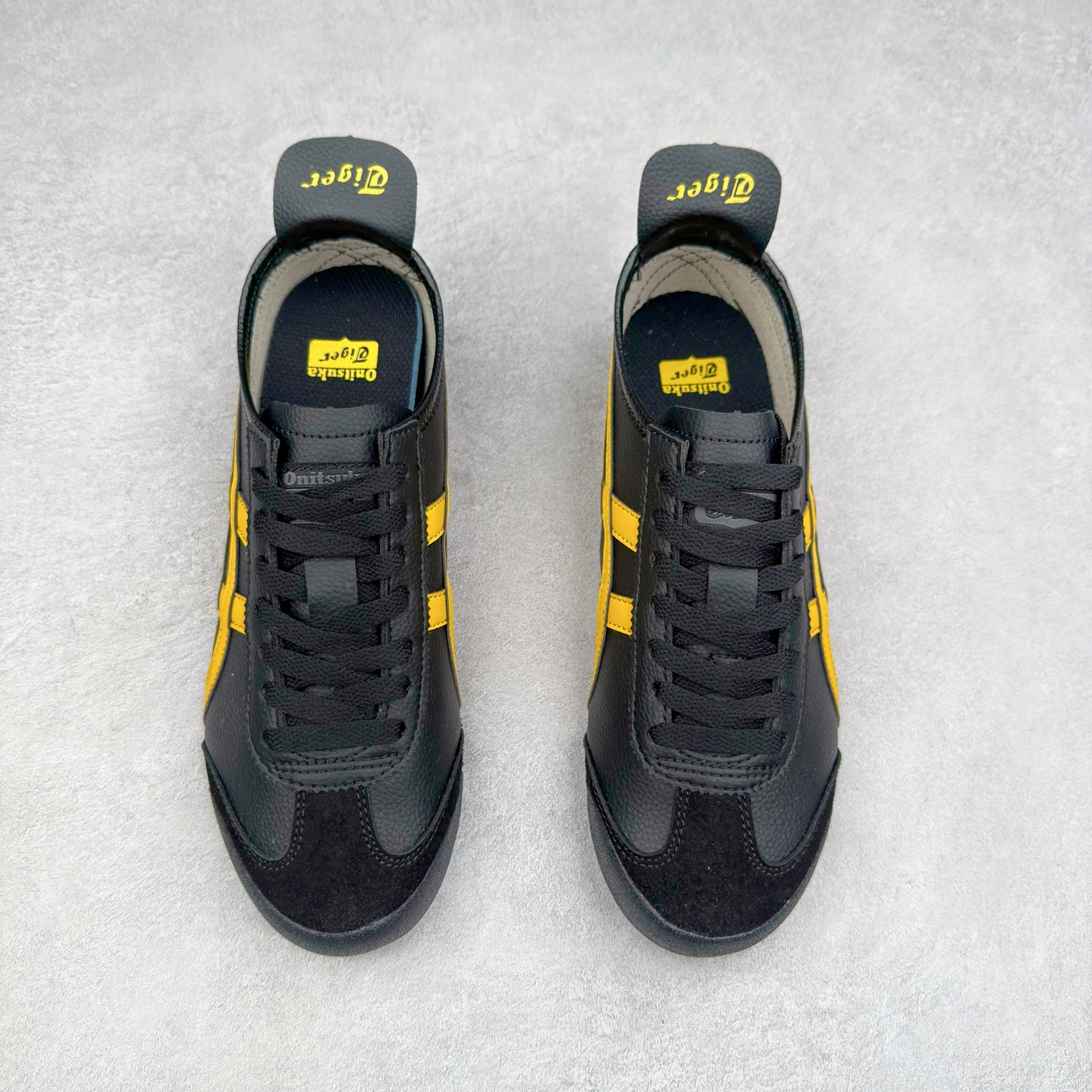 图片[2]-Onitsuka Tiger MEXICO 66 亚瑟士鬼冢虎复古经典板鞋 产品从款式颜色造型上体现出追求舒适和细节的完美 鞋类更是推崇手工制作的严谨与完美 融舒适性与可穿性的设计风格 注重细节的完美和别致魅力 既保持稳重 又不失轻松的时尚感 尺码：36 37 37.5 38 39 39.5 40 40.5 41.5 42 42.5 43.5 44 45-选品中心