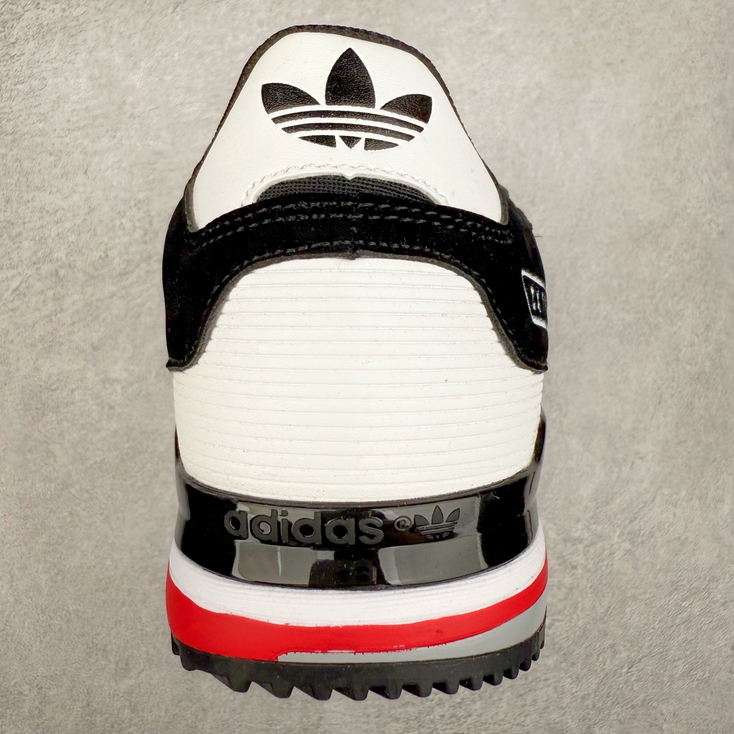 图片[8]-AD Original ZX750 经典复古情侣跑鞋 经典采用多种材料混合以及多种颜色的混搭元素的设计理念并沿袭ZX系列传统 采用热塑性聚氨酯橡胶（TPU）鞋跟笼，搭配EVA中底，穿着舒适 更有全系标配舒适OrthoLite®鞋垫和橡胶外底！尺码：36 36.5 37 38 38.5 39 40 40.5 41 42 42.5 43 44 44.5 45-选品中心