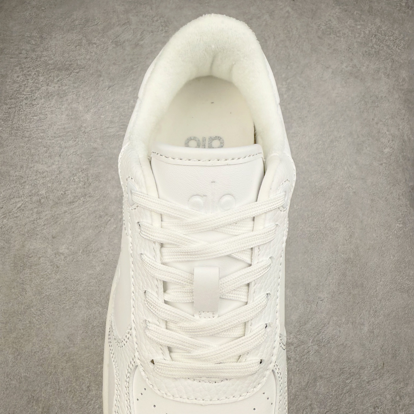 图片[5]-＃纯原 Alo yoga Alo Recovery Mode 舒适百搭防滑耐磨低帮板鞋 易梦玲 Jisoo智秀等多位明星同款上脚主打各大平台外贸主推大厂采购原材料多处细节一步到位生产细节 一款随意搭配的都好看的鞋子alo采用增高4cm 春夏秋冬四季款舒适简约板鞋 TPU防滑耐磨鞋底 尺码：36 36.5 37 37.5 38 38.5 39 40 41 41.5 42 42.5 43 44 45-选品中心