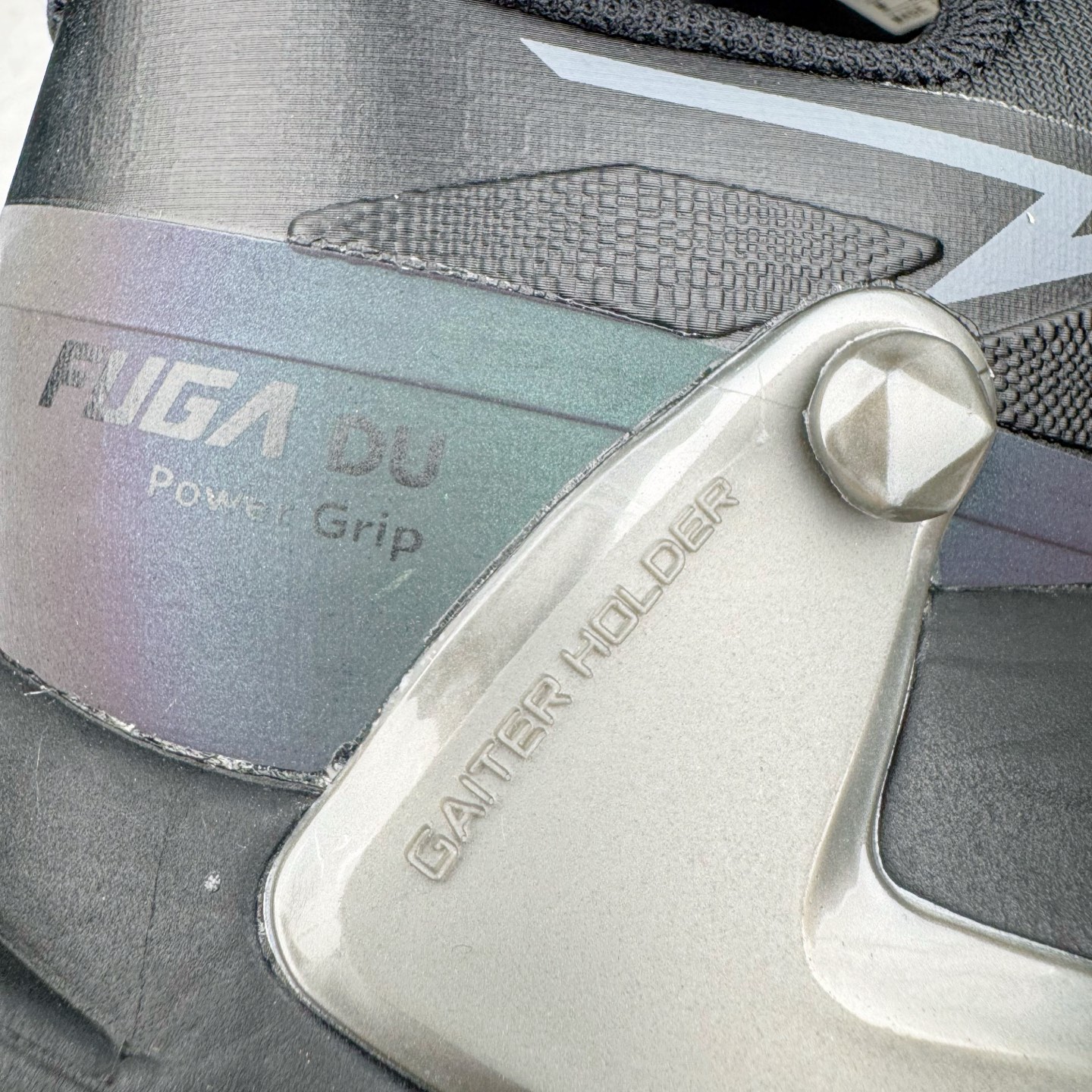 图片[19]-KAILAS FUGA DU BOA 凯乐石 黑山大坡王越野机能跑鞋 这双黑山整体呈现了多样的黑灰银搭配 鞋面主体部分采用网状薄翼材质中底是大坡王最具特色的山形结构 鞋带采用 BOA 旋钮快速穿脱系统 Vibram Megagrip 延续大坡王超强抓地 多重元素组合而成的造型和颜色设计让整双鞋观感丰富而又统一 整双鞋的技术和材料应用使得科技感十足颜色和脚感适合各类场景和场所穿着！ 尺码：36 36.5 37 37.5 38 39 39.5 40 41 41.5 42 42.5 43 44 44.5 45-选品中心