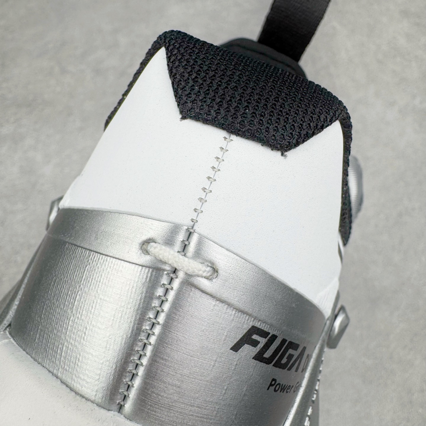 图片[15]-KAILAS FUGA DU BOA 凯乐石 黑山大坡王越野机能跑鞋 这双黑山整体呈现了多样的黑灰银搭配 鞋面主体部分采用网状薄翼材质中底是大坡王最具特色的山形结构 鞋带采用 BOA 旋钮快速穿脱系统 Vibram Megagrip 延续大坡王超强抓地 多重元素组合而成的造型和颜色设计让整双鞋观感丰富而又统一 整双鞋的技术和材料应用使得科技感十足颜色和脚感适合各类场景和场所穿着！ 尺码：36 36.5 37 37.5 38 39 39.5 40 41 41.5 42 42.5 43 44 44.5 45-选品中心