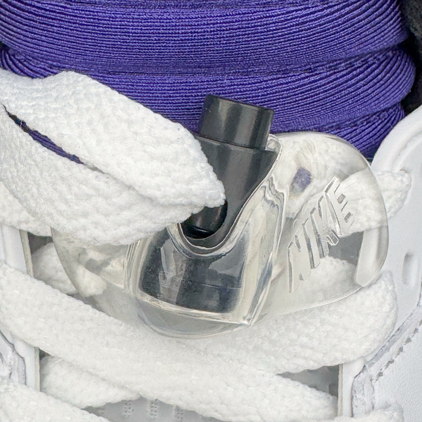 图片[20]-＃K版 Air Jordan AJ5 OG “Grape” 白紫色 HQ7978-100 原厂全套原楦原纸板磨具开发 原厂皮料加持 原厂港宝加持定型后跟R度完美 同源原厂电绣 飞人针数密度立体效果一致 原厂拉帮手法 原厂配置纸衬高频鞋盒 原厂指令配双鞋带 原厂TPU网格鞋带扣 超高鞋面清洁度 最高QC检验标准 控制溢胶瑕疵 到手可放心比对发售原鞋 上脚百分百充正驾驭 尺码：40 40.5 41 42 42.5 43 44 44.5 45 46 47.5 48.5-选品中心