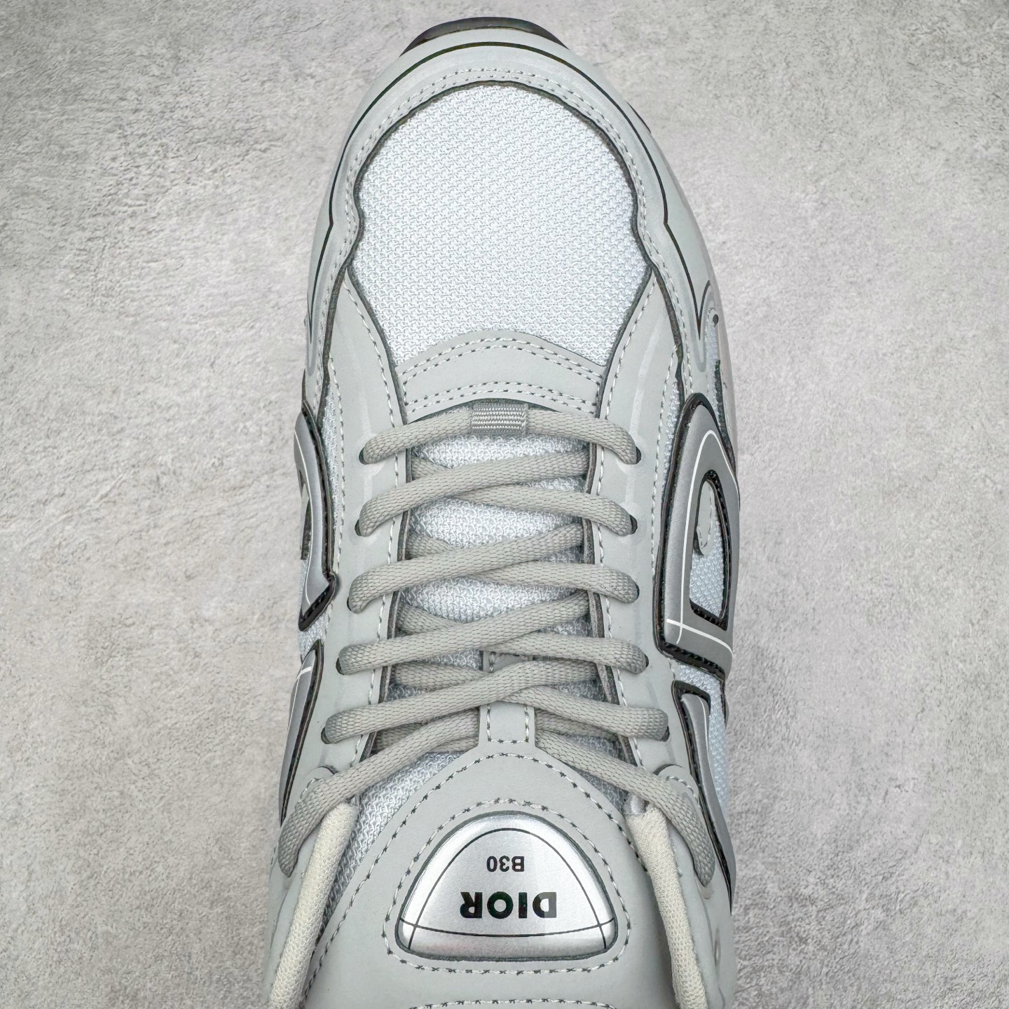 图片[4]-＃ZC总裁 Dior B30 迪奥网眼织物低帮运动休闲鞋 原版开模 海淘专供品质同渠道货源 全套专柜原装配件 该款系列采用黑网色眼织物白和色科技料面精心制 作饰以反光“CD30”图形标志 外格轻盈的刻雕效果橡胶鞋搭底配标志性点的缀提升格调 内弹部力细节塑造想理的舒适穿着体验可与各休式闲造型配搭 彰显尚时现代的运风动范 正常尺码：39 40 41 42 43 44 45-选品中心