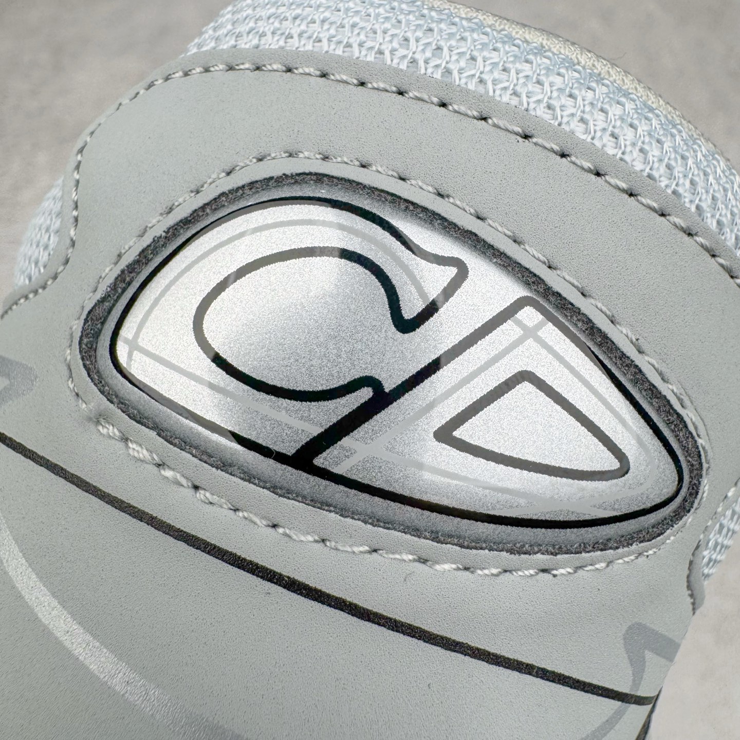 图片[17]-＃ZC总裁 Dior B30 迪奥网眼织物低帮运动休闲鞋 原版开模 海淘专供品质同渠道货源 全套专柜原装配件 该款系列采用黑网色眼织物白和色科技料面精心制 作饰以反光“CD30”图形标志 外格轻盈的刻雕效果橡胶鞋搭底配标志性点的缀提升格调 内弹部力细节塑造想理的舒适穿着体验可与各休式闲造型配搭 彰显尚时现代的运风动范 正常尺码：39 40 41 42 43 44 45-选品中心