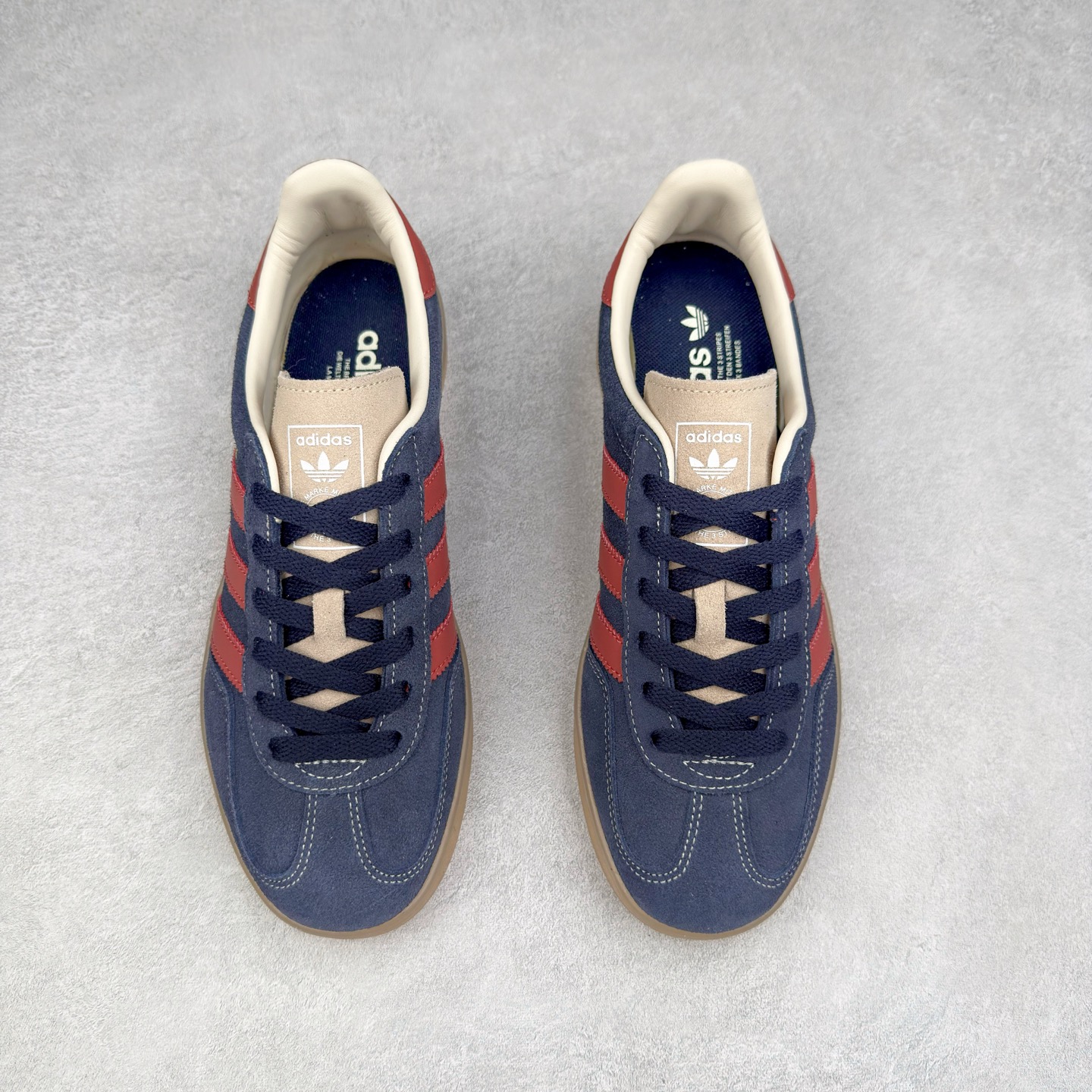 图片[2]-AD Gazelle Indoor Trainers 羚羊内训系列低帮复古百搭休闲运动德训风板鞋 JH5404 90年代经典的复刻版！自60年代以足球训练鞋面世以来,Gazelle就以其经典设计席卷全球。1991年版本的复刻,再造经典Gazelle。采用皮革打造,搭配浊色细节,让这款经典更加简约。尺码：36 36⅔ 37⅓ 38 38⅔ 39⅓ 40 40⅔ 41⅓ 42 42⅔ 43⅓ 44⅓ 44⅔ 45-选品中心