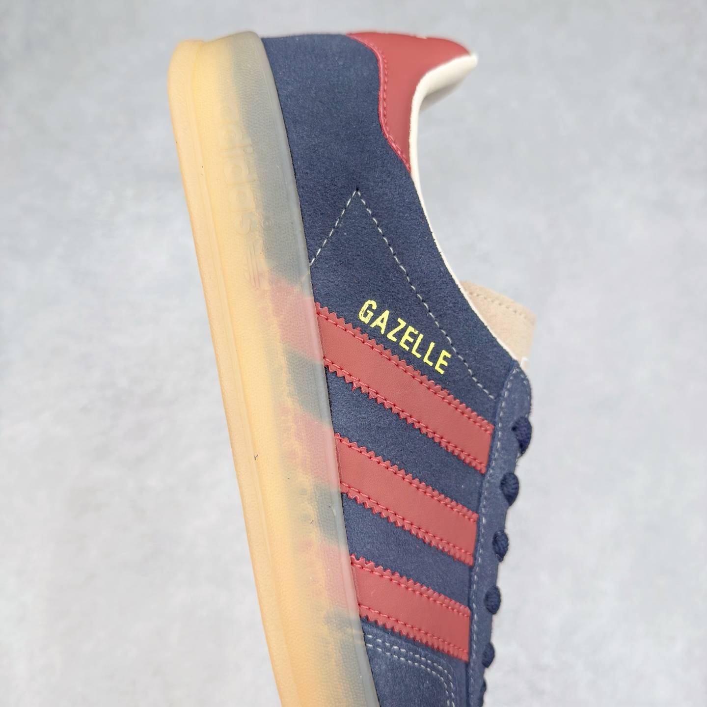 图片[6]-AD Gazelle Indoor Trainers 羚羊内训系列低帮复古百搭休闲运动德训风板鞋 JH5404 90年代经典的复刻版！自60年代以足球训练鞋面世以来,Gazelle就以其经典设计席卷全球。1991年版本的复刻,再造经典Gazelle。采用皮革打造,搭配浊色细节,让这款经典更加简约。尺码：36 36⅔ 37⅓ 38 38⅔ 39⅓ 40 40⅔ 41⅓ 42 42⅔ 43⅓ 44⅓ 44⅔ 45-选品中心