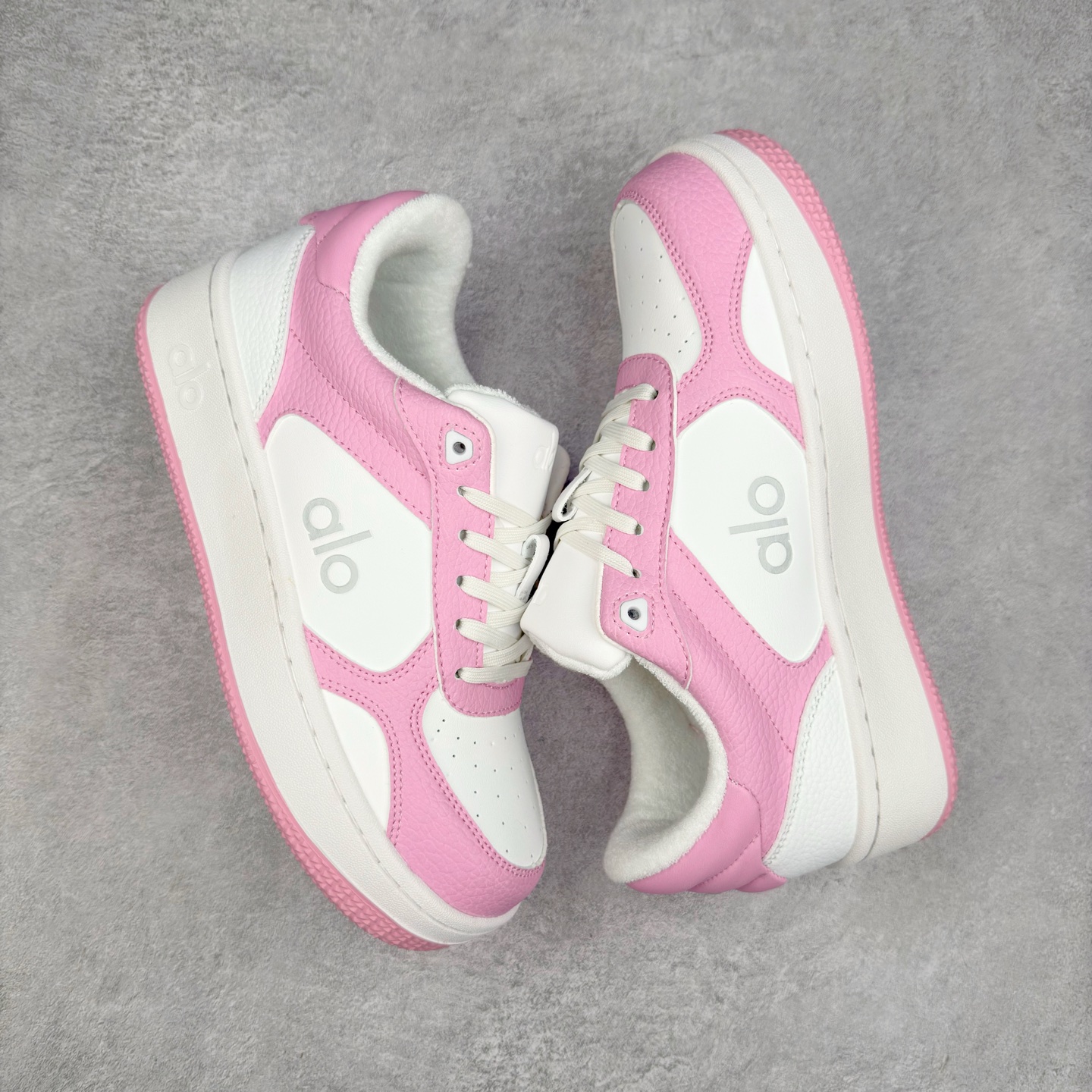 图片[3]-＃纯原 Alo yoga Alo Recovery Mode 舒适百搭防滑耐磨低帮板鞋 易梦玲 Jisoo智秀等多位明星同款上脚主打各大平台外贸主推大厂采购原材料多处细节一步到位生产细节 一款随意搭配的都好看的鞋子alo采用增高4cm 春夏秋冬四季款舒适简约板鞋 TPU防滑耐磨鞋底 尺码：36 36.5 37 37.5 38 38.5 39 40 41 41.5 42 42.5 43 44 45-选品中心