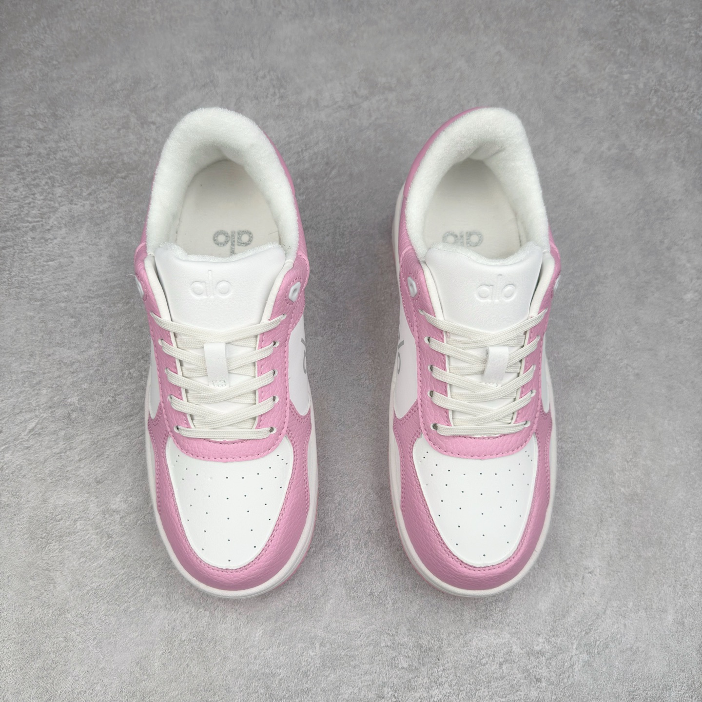 图片[2]-＃纯原 Alo yoga Alo Recovery Mode 舒适百搭防滑耐磨低帮板鞋 易梦玲 Jisoo智秀等多位明星同款上脚主打各大平台外贸主推大厂采购原材料多处细节一步到位生产细节 一款随意搭配的都好看的鞋子alo采用增高4cm 春夏秋冬四季款舒适简约板鞋 TPU防滑耐磨鞋底 尺码：36 36.5 37 37.5 38 38.5 39 40 41 41.5 42 42.5 43 44 45-选品中心