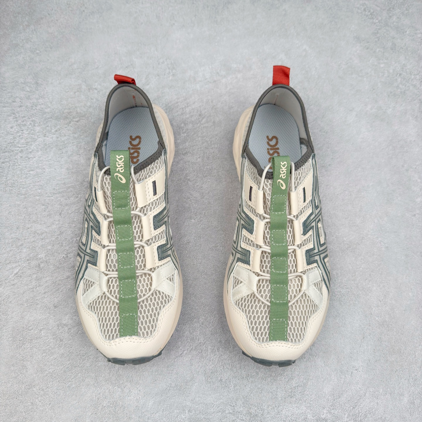 图片[2]-Asics Gel-Sonoma TR 亚瑟士舒适百搭减震防滑耐磨低帮生活休闲鞋 ASICS（亚瑟士）是日本实业家鬼冢喜八郎创立的跑鞋运动品牌，名字想法源自著名的拉丁谚语“AnimaSana In Corpore Sano”，意为“健全的精神寓于强健的体魄”。正如其名字的含义，ASICS亚瑟士一直坚信保持身体的健康与活力是打造健康快乐的生活方式的最佳途径。亚瑟士的跑鞋、篮球鞋等系列集专业与美貌于一身，拥有极高的热度。2016年，ASICS在“2016年日本最佳全球品牌”排行榜名列第17名。尺码：36 37 37.5 38 39 39.5 40 40.5 41.5 42 42.5 43.5 44 45-选品中心
