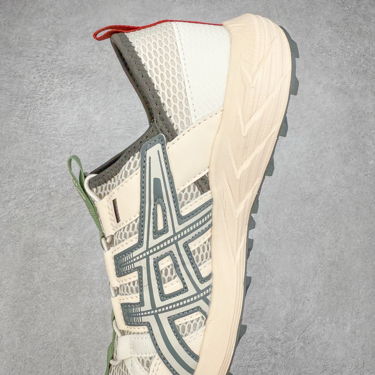 图片[7]-Asics Gel-Sonoma TR 亚瑟士舒适百搭减震防滑耐磨低帮生活休闲鞋 ASICS（亚瑟士）是日本实业家鬼冢喜八郎创立的跑鞋运动品牌，名字想法源自著名的拉丁谚语“AnimaSana In Corpore Sano”，意为“健全的精神寓于强健的体魄”。正如其名字的含义，ASICS亚瑟士一直坚信保持身体的健康与活力是打造健康快乐的生活方式的最佳途径。亚瑟士的跑鞋、篮球鞋等系列集专业与美貌于一身，拥有极高的热度。2016年，ASICS在“2016年日本最佳全球品牌”排行榜名列第17名。尺码：36 37 37.5 38 39 39.5 40 40.5 41.5 42 42.5 43.5 44 45-选品中心