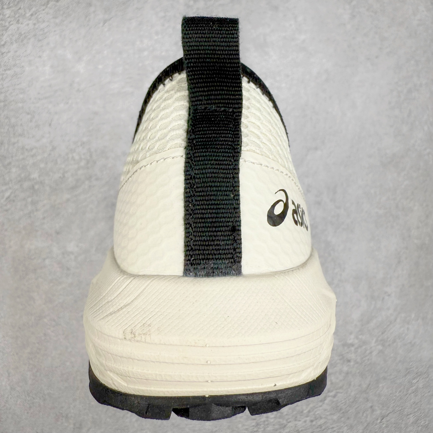 图片[8]-Asics Gel-Sonoma TR 亚瑟士舒适百搭减震防滑耐磨低帮生活休闲鞋 ASICS（亚瑟士）是日本实业家鬼冢喜八郎创立的跑鞋运动品牌，名字想法源自著名的拉丁谚语“AnimaSana In Corpore Sano”，意为“健全的精神寓于强健的体魄”。正如其名字的含义，ASICS亚瑟士一直坚信保持身体的健康与活力是打造健康快乐的生活方式的最佳途径。亚瑟士的跑鞋、篮球鞋等系列集专业与美貌于一身，拥有极高的热度。2016年，ASICS在“2016年日本最佳全球品牌”排行榜名列第17名。尺码：36 37 37.5 38 39 39.5 40 40.5 41.5 42 42.5 43.5 44 45-选品中心