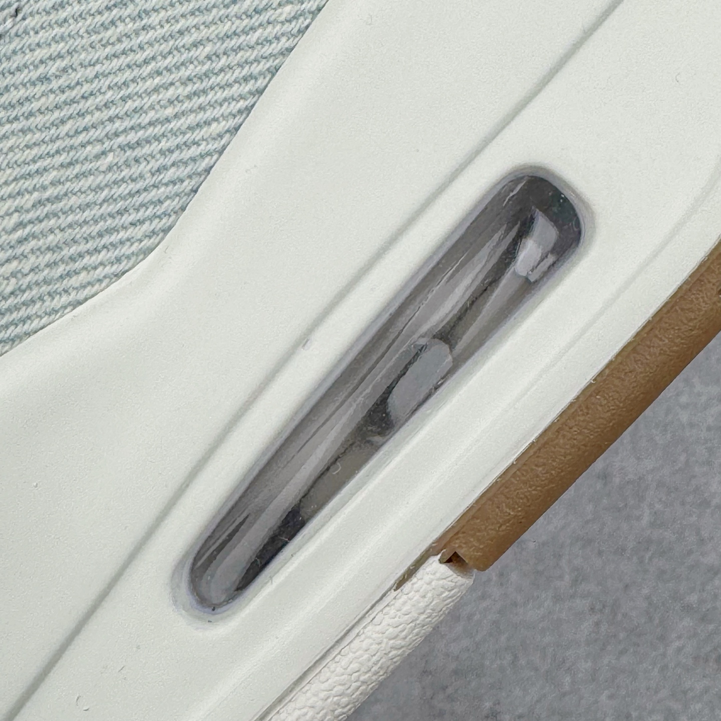 图片[14]-＃K版纯原 Air Jordan AJ4 水洗牛仔布 IB6716-100 全新升级改良 原鞋原楦原纸板同源开发 完美呈现乔4的版型 内侧正确双色网格 还原细节 原厂皮料 正确气垫颜色 正确网格工艺 正确拉帮工艺 全鞋原装材料制作 原档案原模具打造 支持全方位与正品对比 尺码：40 40.5 41 42 42.5 43 44 44.5 45 46 47.5-选品中心