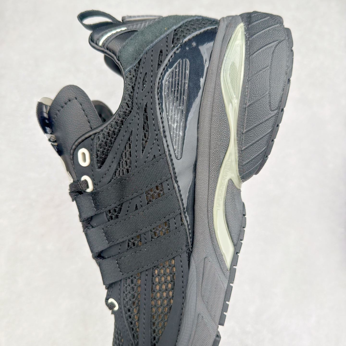 图片[7]-SFTM x AD Originals ADISTAR CUSHION 联名复古舒适防滑耐磨低帮生活休闲鞋 JP8416 实拍调校N版已经零色差零失真 百分百还原实物色彩所见即所得 不存在货不对板色差等低级问题 选购参考实物拍摄 不混卖不参货 只用心做好货严格选品 承诺混一赔十 尺码：36 36.5 37.5 38 38.5 39 40 40.5 41 42 42.5 43 44 44.5 45-选品中心