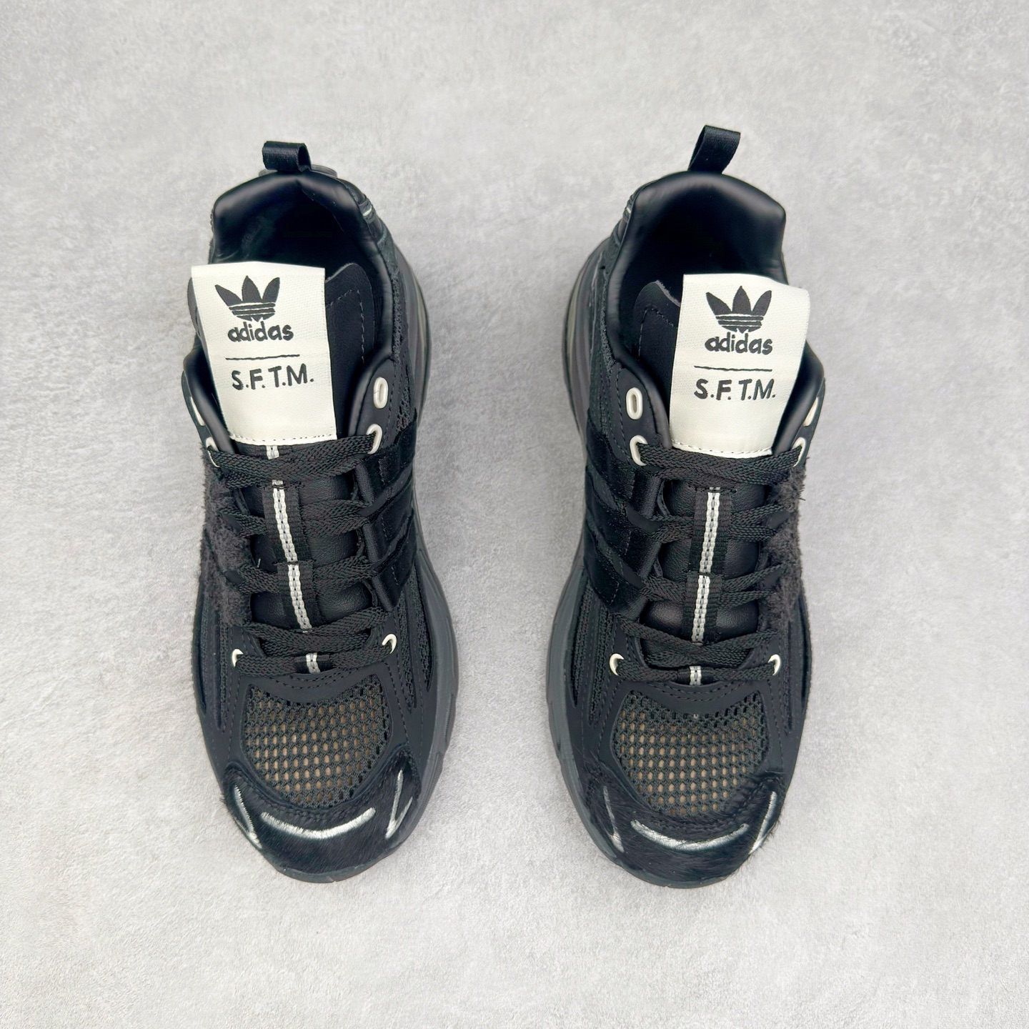 图片[2]-SFTM x AD Originals ADISTAR CUSHION 联名复古舒适防滑耐磨低帮生活休闲鞋 JP8416 实拍调校N版已经零色差零失真 百分百还原实物色彩所见即所得 不存在货不对板色差等低级问题 选购参考实物拍摄 不混卖不参货 只用心做好货严格选品 承诺混一赔十 尺码：36 36.5 37.5 38 38.5 39 40 40.5 41 42 42.5 43 44 44.5 45-选品中心