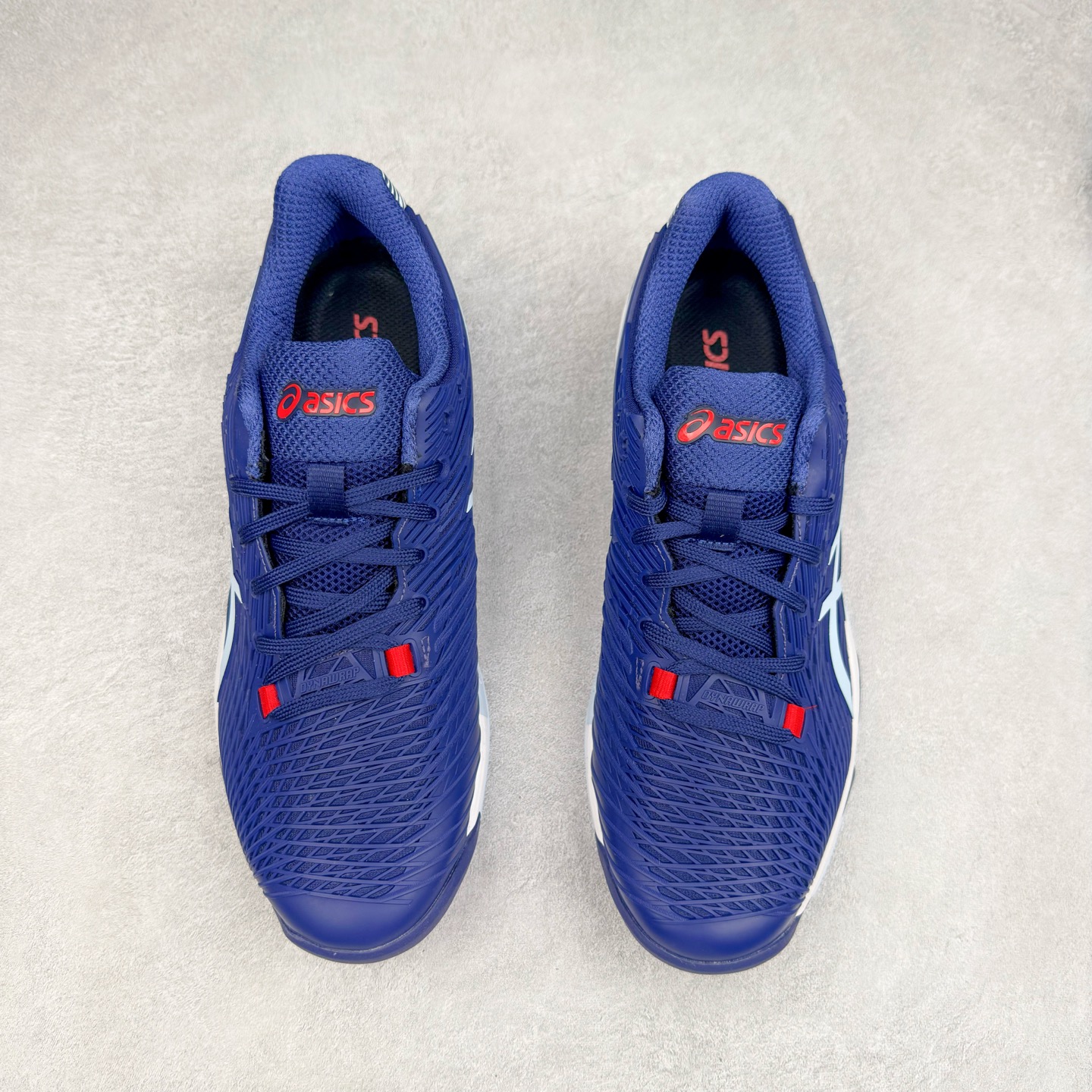 图片[2]-Asics Solution Speed FF 2 亚瑟士轻量速度型网球鞋 DYNAWRAP 技术可提升稳定性 FLYTEFOAM 科技打造轻量缓冲组件 FLYTEFOAM Propel 技术鞋垫可提升吸震与回弹效果 TWISSTRUS 技术可提升速度与变向奔跑动作ASICSGRIP 科技可提升在球场上的抓地力 后足 GEL 缓冲科技可提供出色的避震效果AHAR 橡胶可提升耐用性 尺码：35 36 36.5 37 38 38.5 39 40 40.5 41 42 42.5 43 44 45-选品中心