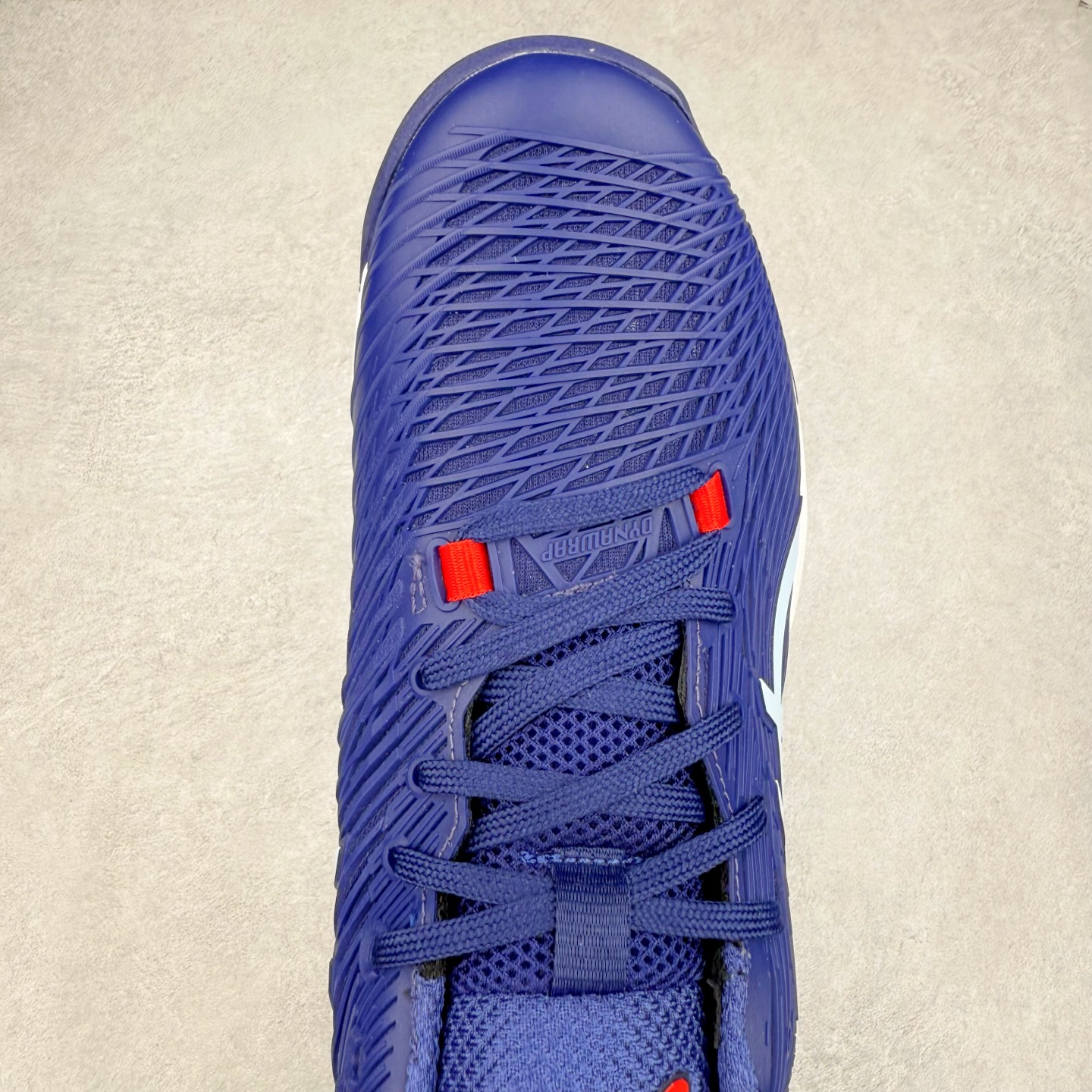 图片[4]-Asics Solution Speed FF 2 亚瑟士轻量速度型网球鞋 DYNAWRAP 技术可提升稳定性 FLYTEFOAM 科技打造轻量缓冲组件 FLYTEFOAM Propel 技术鞋垫可提升吸震与回弹效果 TWISSTRUS 技术可提升速度与变向奔跑动作ASICSGRIP 科技可提升在球场上的抓地力 后足 GEL 缓冲科技可提供出色的避震效果AHAR 橡胶可提升耐用性 尺码：35 36 36.5 37 38 38.5 39 40 40.5 41 42 42.5 43 44 45-选品中心