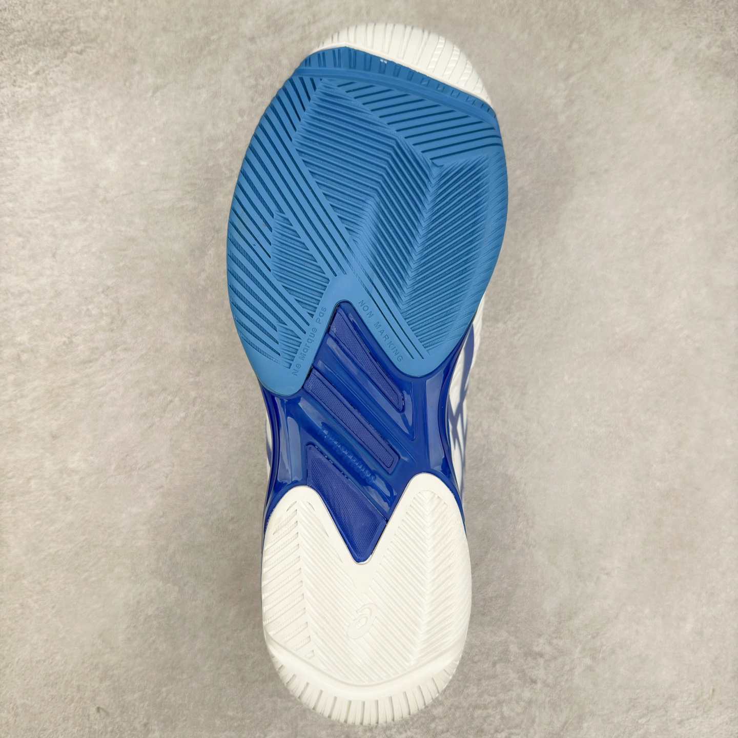 图片[9]-Asics Solution Speed FF 2 亚瑟士轻量速度型网球鞋 DYNAWRAP 技术可提升稳定性 FLYTEFOAM 科技打造轻量缓冲组件 FLYTEFOAM Propel 技术鞋垫可提升吸震与回弹效果 TWISSTRUS 技术可提升速度与变向奔跑动作ASICSGRIP 科技可提升在球场上的抓地力 后足 GEL 缓冲科技可提供出色的避震效果AHAR 橡胶可提升耐用性 尺码：35 36 36.5 37 38 38.5 39 40 40.5 41 42 42.5 43 44 45-选品中心