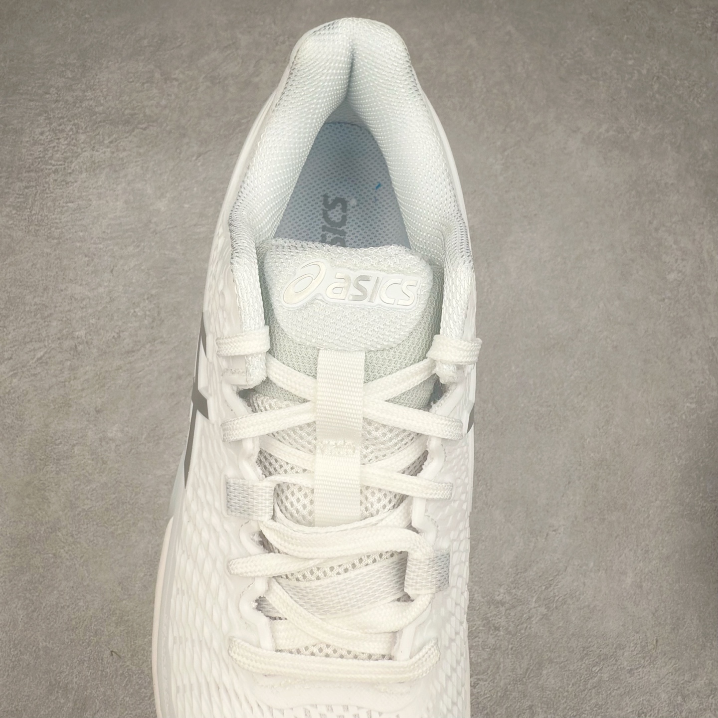 图片[5]-Asics Gel-Resolution 9 亚瑟士防滑耐磨透气 低帮网球鞋 Gel Resolution 9 是一款为快速进攻型球员设计的网球鞋，它有以下特点：鞋底没有刚性的鞋骨，让脚底感受到更多缓冲，舒适度极高。鞋内提供出色的支撑力和梦幻般的舒适感，让你在场上自信满满。鞋底采用 DynaWall 技术，增强了抓地力和反弹力，让你在移动中更灵活。尺码：36 36.5 37 38 38.5 39 40 40.5 41 42 42.5 43 44 45-选品中心