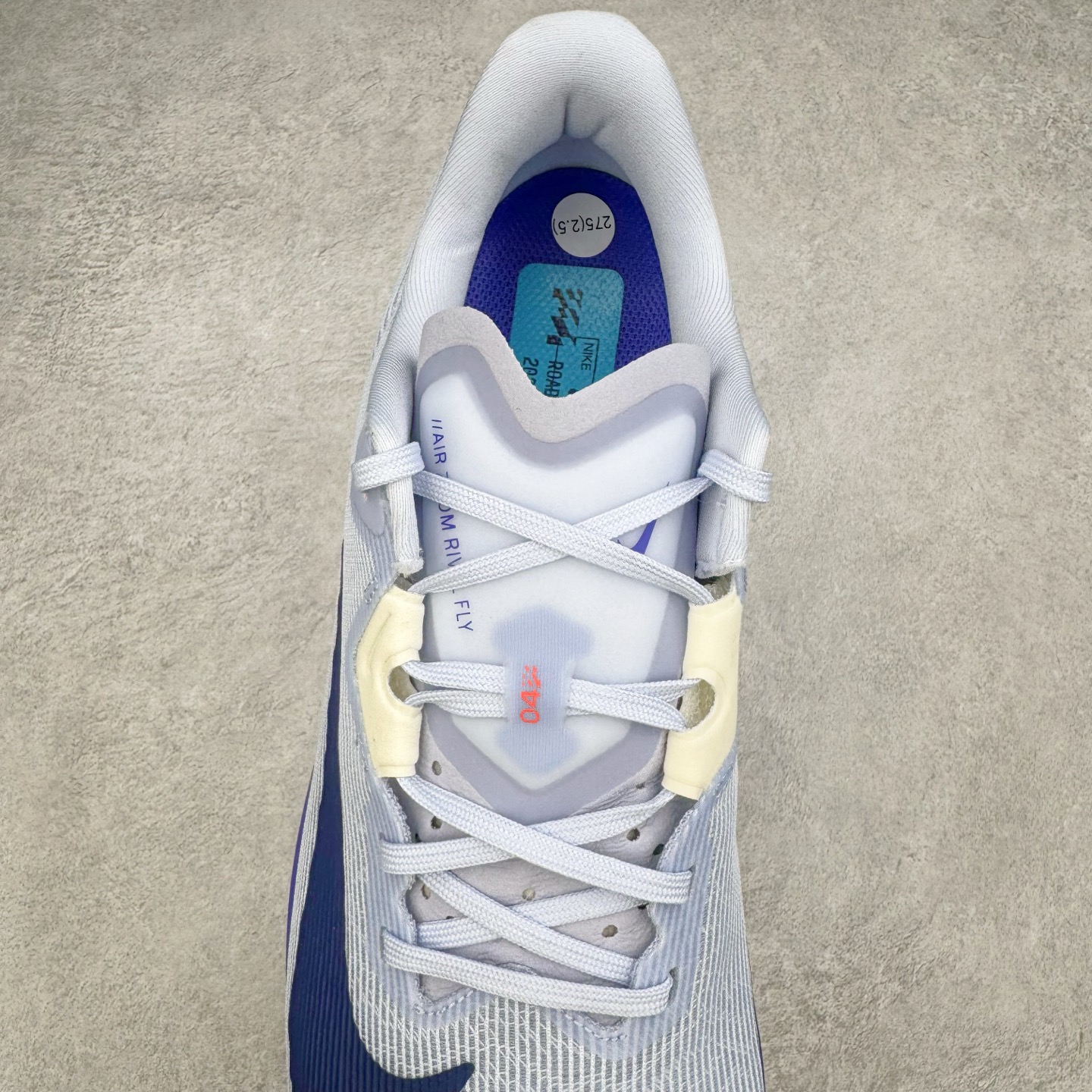 图片[5]-NK AIR Zoom RIVALFLY FK4代系列轻量飞织低帮休闲运动慢跑鞋 整体设计采用流线型的轻质工程网眼材质构成鞋面 并与其他 Running 旗舰鞋款同样搭载全脚掌 ZoomX 缓冲中底 搭配 Pebax 物料与橡胶外底 ZoomX StreakFly 首发配色以Prototype呈现 其灵感是来自开发期间的磨损测试 透过编号的标记与内侧的预期跑步距离突出研发过程 货号：FV6040-002 尺码：36 36.5 37.5 38 38.5 39 40 40.5 41 42 42.5 43 44 44.5 45-选品中心