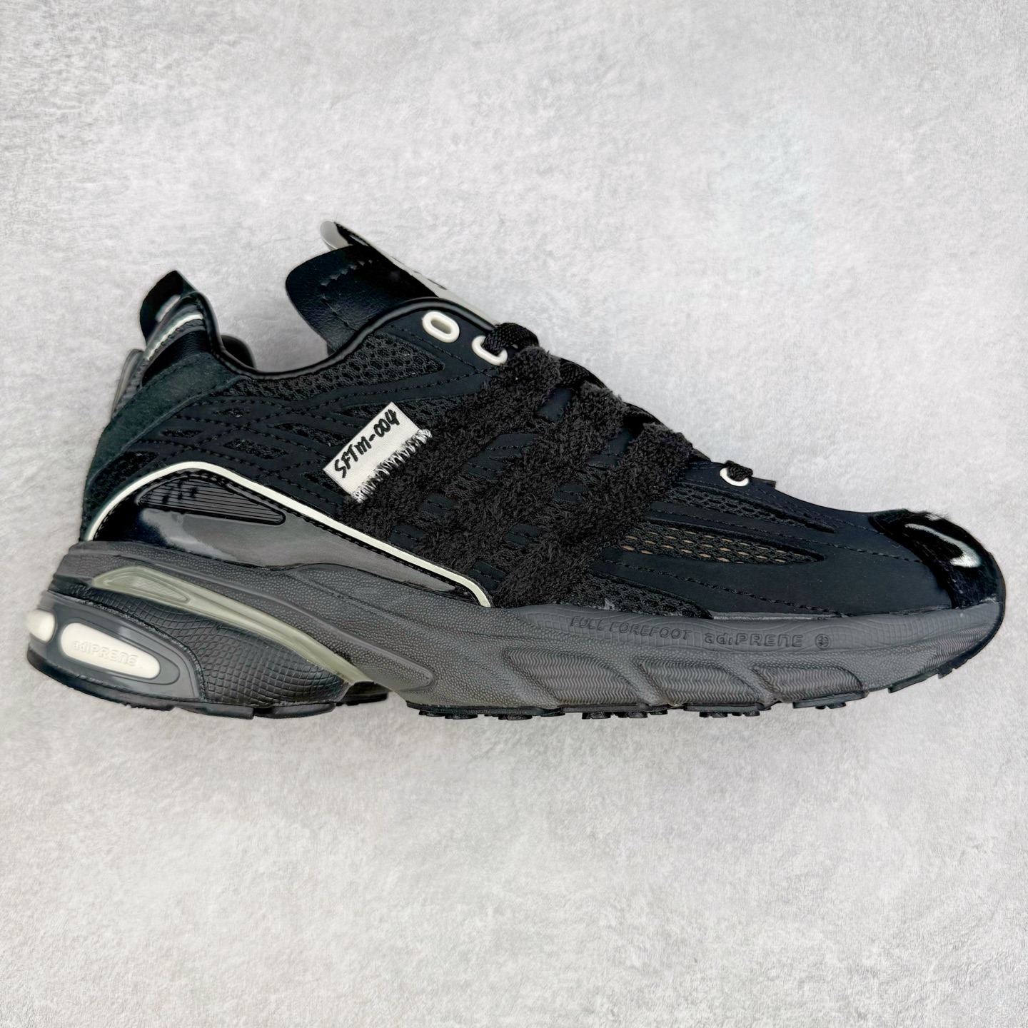 SFTM x AD Originals ADISTAR CUSHION 联名复古舒适防滑耐磨低帮生活休闲鞋 JP8416 实拍调校N版已经零色差零失真 百分百还原实物色彩所见即所得 不存在货不对板色差等低级问题 选购参考实物拍摄 不混卖不参货 只用心做好货严格选品 承诺混一赔十 尺码:36 36.5 37.5 38 38.5 39 40 40.5 41 42 42.5 43 44 44.5 45-选品中心