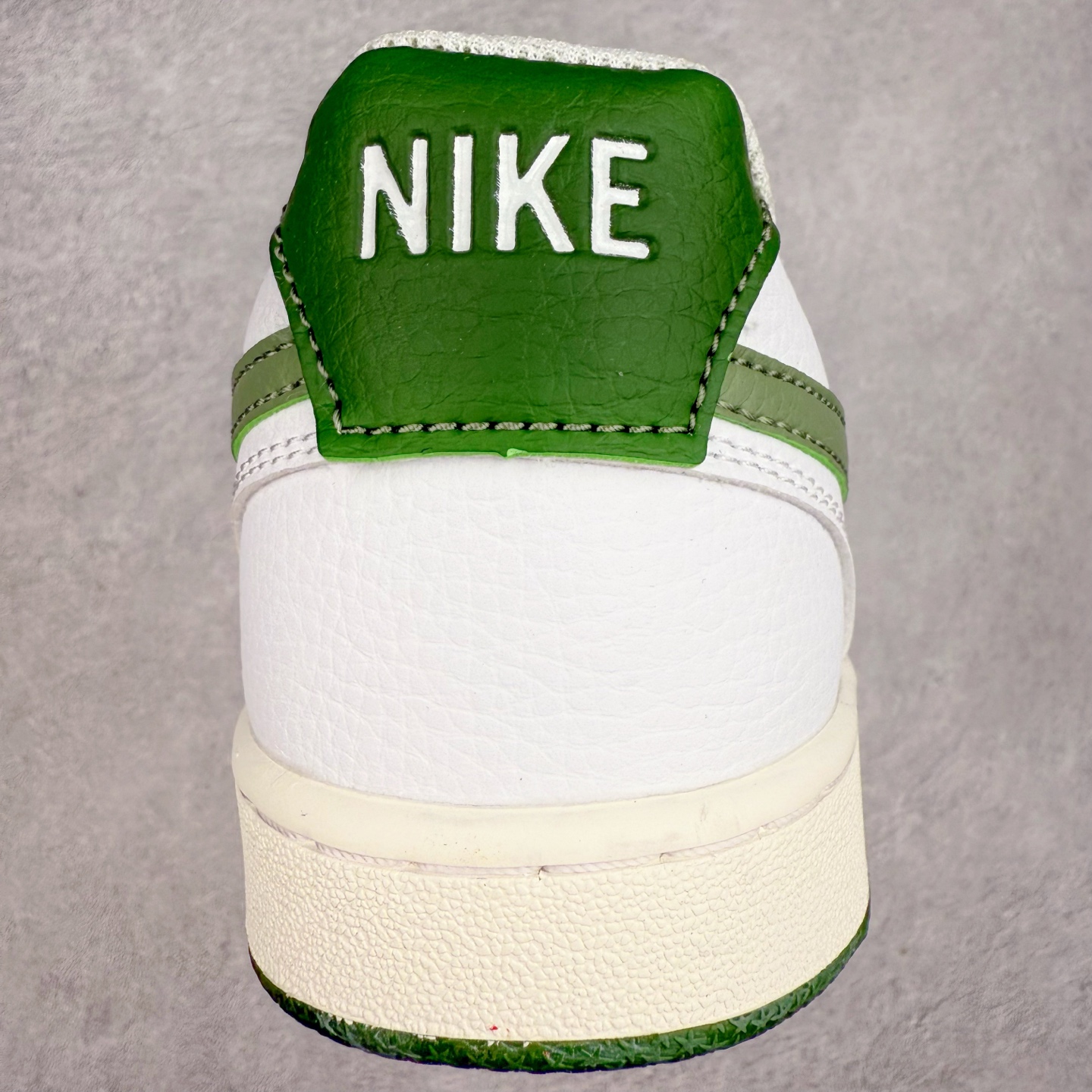 图片[8]-＃奥莱订单福利 NK Court Borough Low CB2 低帮百搭透气休闲运动板鞋 独家渠道 市面未流通批次 奥莱直播间499 599一样的东西 碾压市面现存所有版本 公司一样的东西 超值回馈 帮你省钱 支持各种鉴定 经典耐用的设计 兼顾舒适脚感和出众风范 演绎匠心之作 结构性的支撑贴合感结合复古篮球设计 塑就场外全明星风范 尺码：35.5 36 36.5 37.5 38 38.5 39 40 40.5 41 42 42.5 43 44 44.5-选品中心