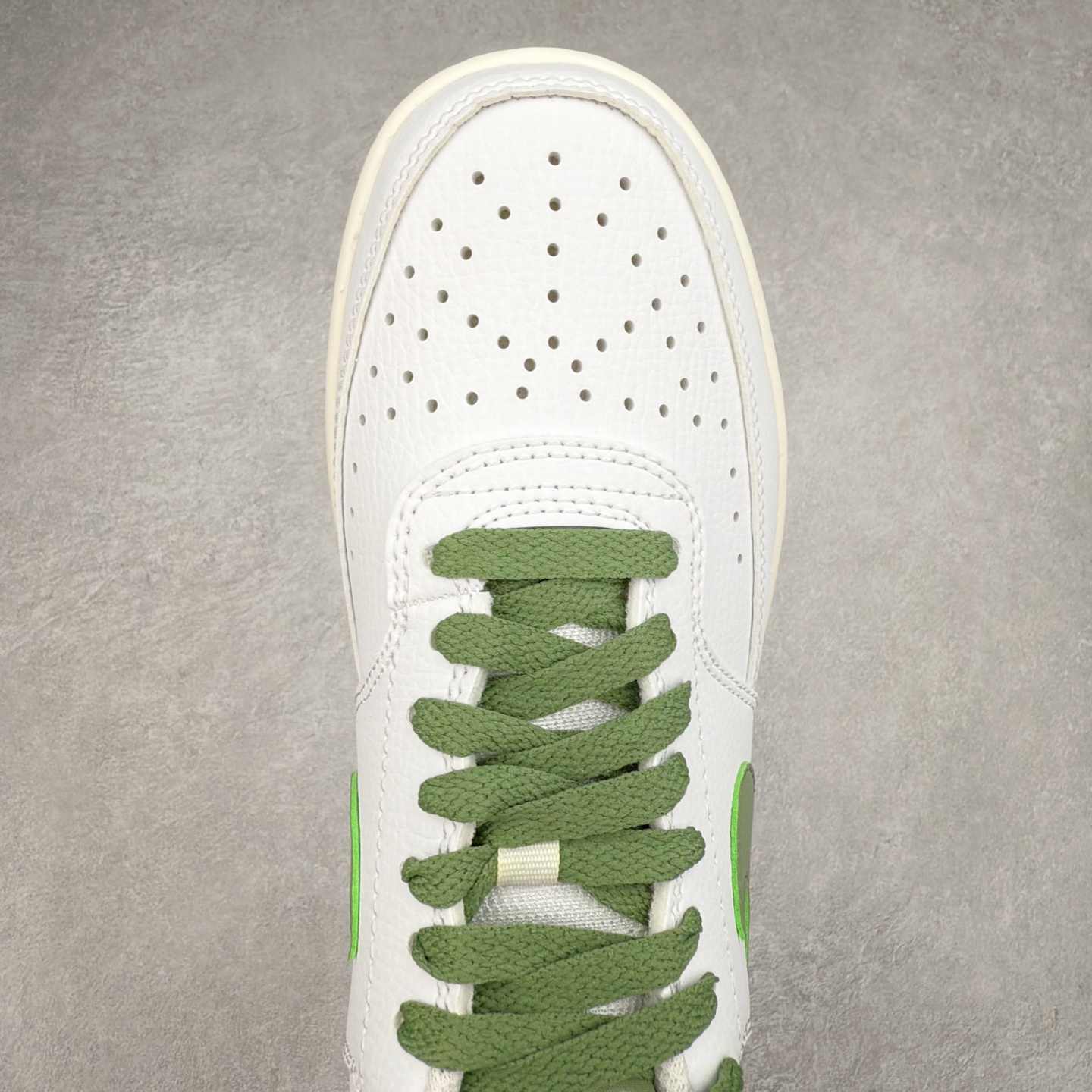 图片[4]-＃奥莱订单福利 NK Court Borough Low CB2 低帮百搭透气休闲运动板鞋 独家渠道 市面未流通批次 奥莱直播间499 599一样的东西 碾压市面现存所有版本 公司一样的东西 超值回馈 帮你省钱 支持各种鉴定 经典耐用的设计 兼顾舒适脚感和出众风范 演绎匠心之作 结构性的支撑贴合感结合复古篮球设计 塑就场外全明星风范 尺码：35.5 36 36.5 37.5 38 38.5 39 40 40.5 41 42 42.5 43 44 44.5-选品中心