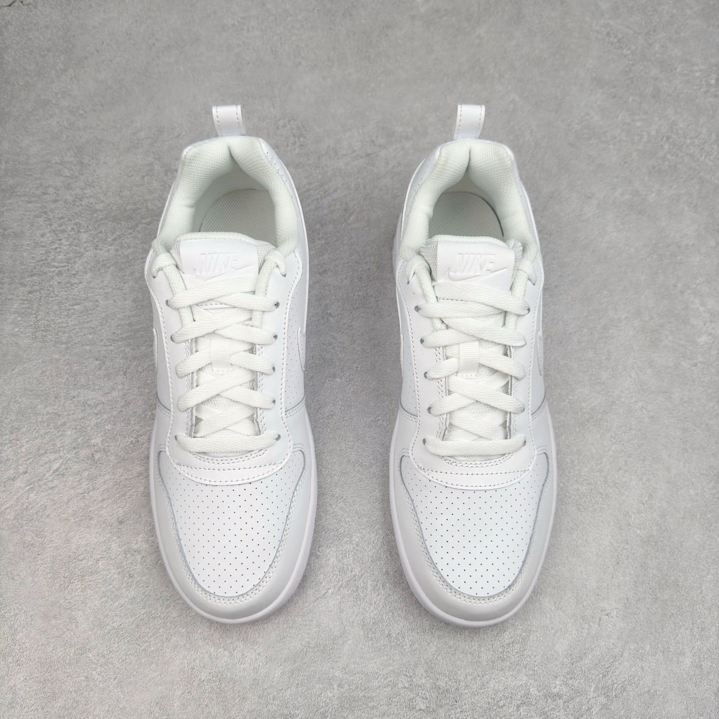 图片[2]-＃奥莱订单福利 NK Court Borough Low CB2 低帮百搭透气休闲运动板鞋 独家渠道 市面未流通批次 奥莱直播间499 599一样的东西 碾压市面现存所有版本 公司一样的东西 超值回馈 帮你省钱 支持各种鉴定 经典耐用的设计 兼顾舒适脚感和出众风范 演绎匠心之作 结构性的支撑贴合感结合复古篮球设计 塑就场外全明星风范 尺码：35.5 36 36.5 37.5 38 38.5 39 40 40.5 41 42 42.5 43 44 44.5-选品中心