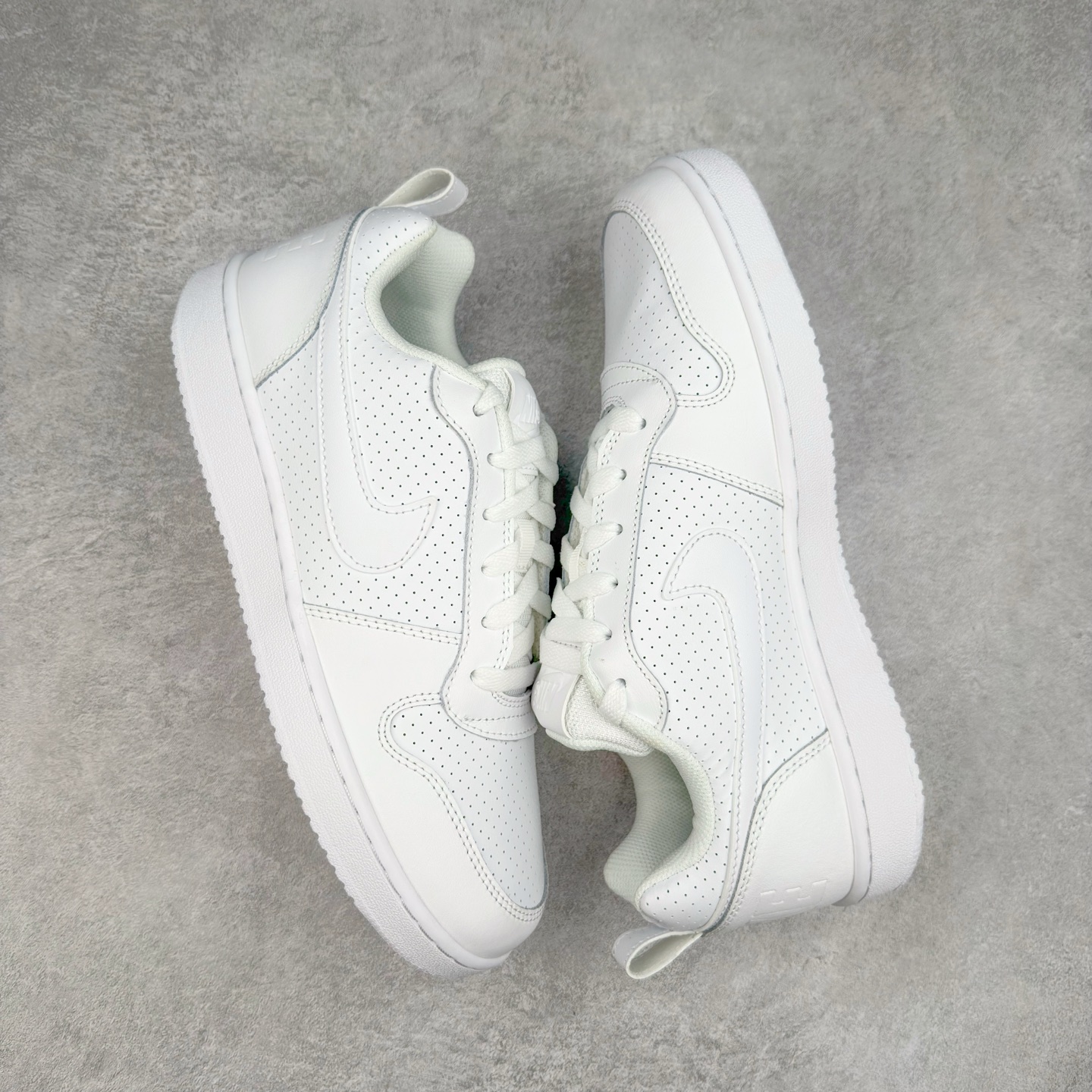 图片[3]-＃奥莱订单福利 NK Court Borough Low CB2 低帮百搭透气休闲运动板鞋 独家渠道 市面未流通批次 奥莱直播间499 599一样的东西 碾压市面现存所有版本 公司一样的东西 超值回馈 帮你省钱 支持各种鉴定 经典耐用的设计 兼顾舒适脚感和出众风范 演绎匠心之作 结构性的支撑贴合感结合复古篮球设计 塑就场外全明星风范 尺码：35.5 36 36.5 37.5 38 38.5 39 40 40.5 41 42 42.5 43 44 44.5-选品中心