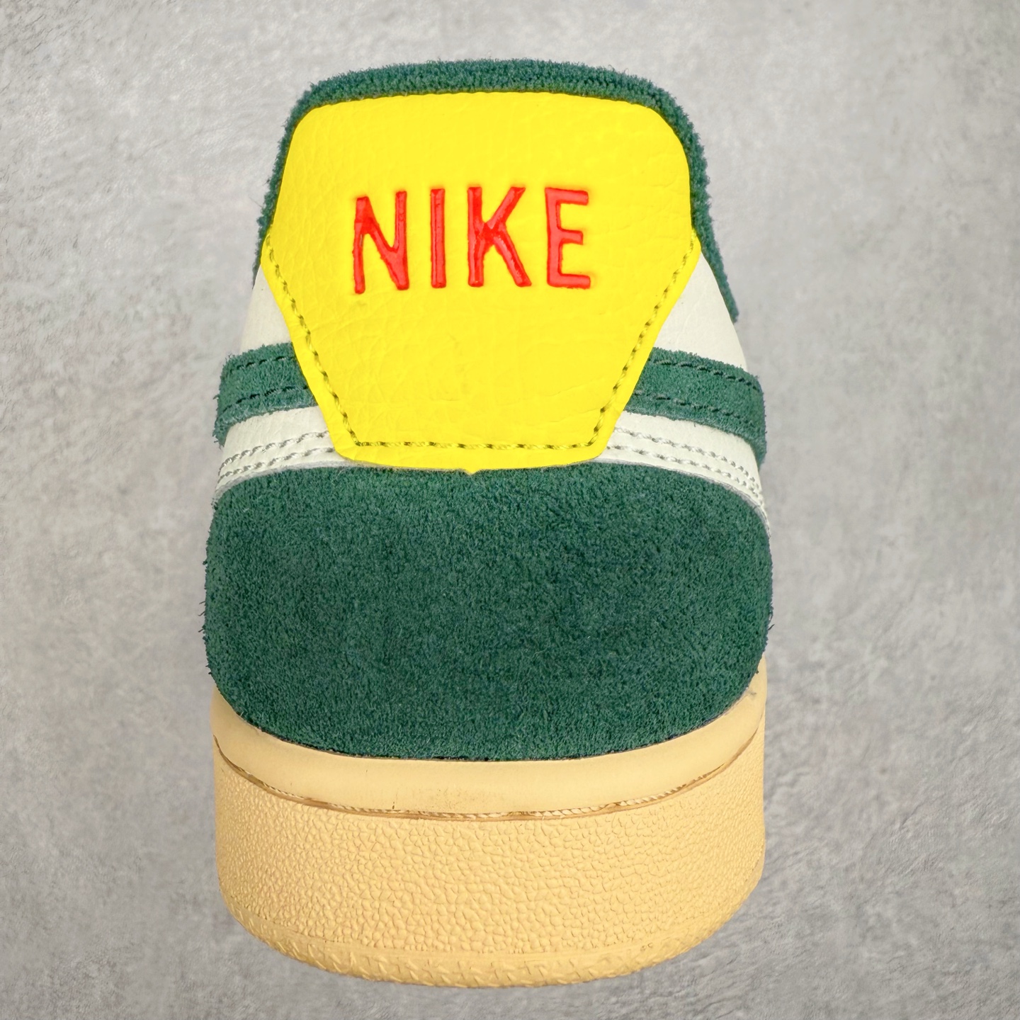 图片[8]-＃奥莱订单福利 NK Court Borough Low CB2 低帮百搭透气休闲运动板鞋 独家渠道 市面未流通批次 奥莱直播间499 599一样的东西 碾压市面现存所有版本 公司一样的东西 超值回馈 帮你省钱 支持各种鉴定 经典耐用的设计 兼顾舒适脚感和出众风范 演绎匠心之作 结构性的支撑贴合感结合复古篮球设计 塑就场外全明星风范 尺码：35.5 36 36.5 37.5 38 38.5 39 40 40.5 41 42 42.5 43 44 44.5-选品中心