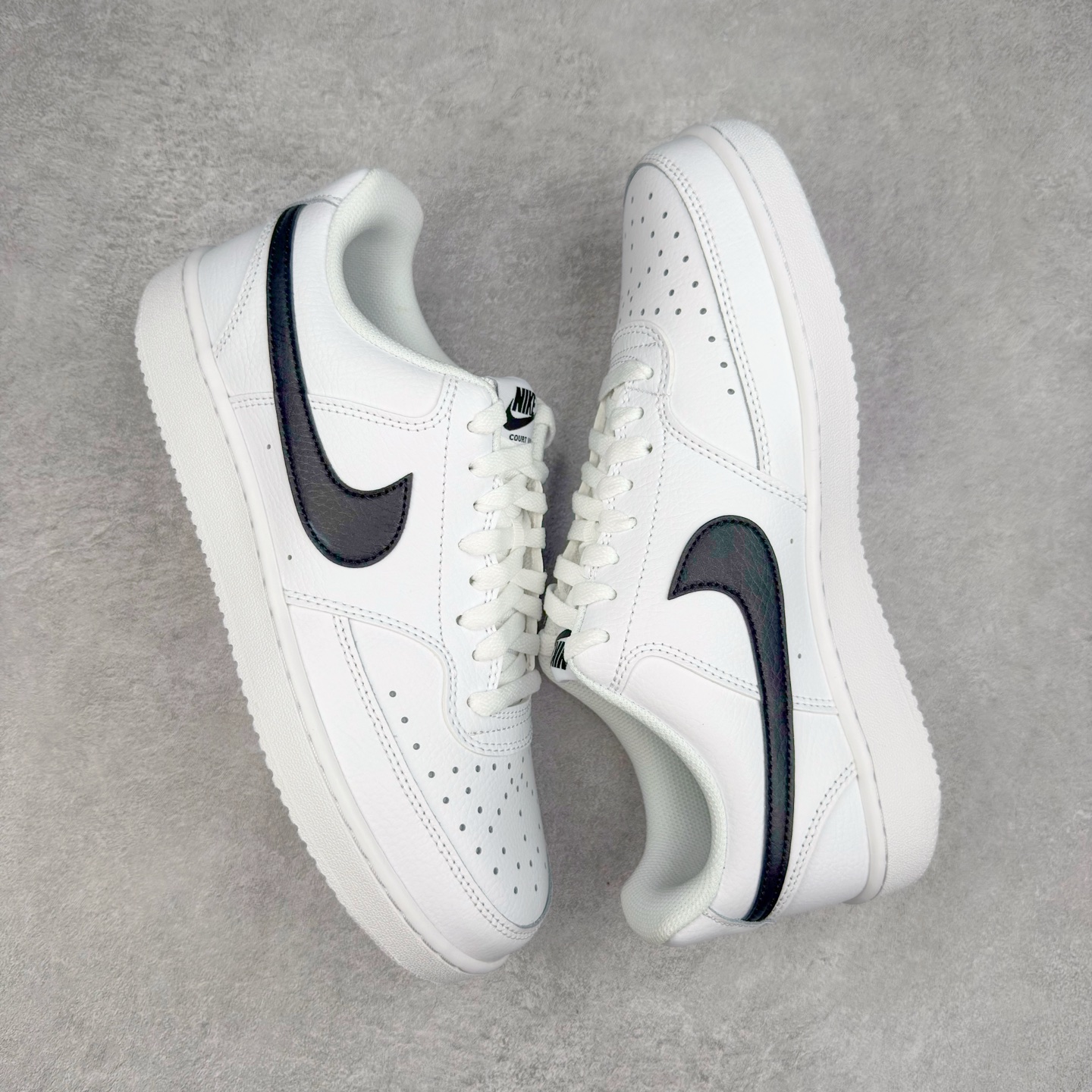 图片[3]-＃奥莱订单福利 NK Court Borough Low CB2 低帮百搭透气休闲运动板鞋 独家渠道 市面未流通批次 奥莱直播间499 599一样的东西 碾压市面现存所有版本 公司一样的东西 超值回馈 帮你省钱 支持各种鉴定 经典耐用的设计 兼顾舒适脚感和出众风范 演绎匠心之作 结构性的支撑贴合感结合复古篮球设计 塑就场外全明星风范 尺码：35.5 36 36.5 37.5 38 38.5 39 40 40.5 41 42 42.5 43 44 44.5-选品中心