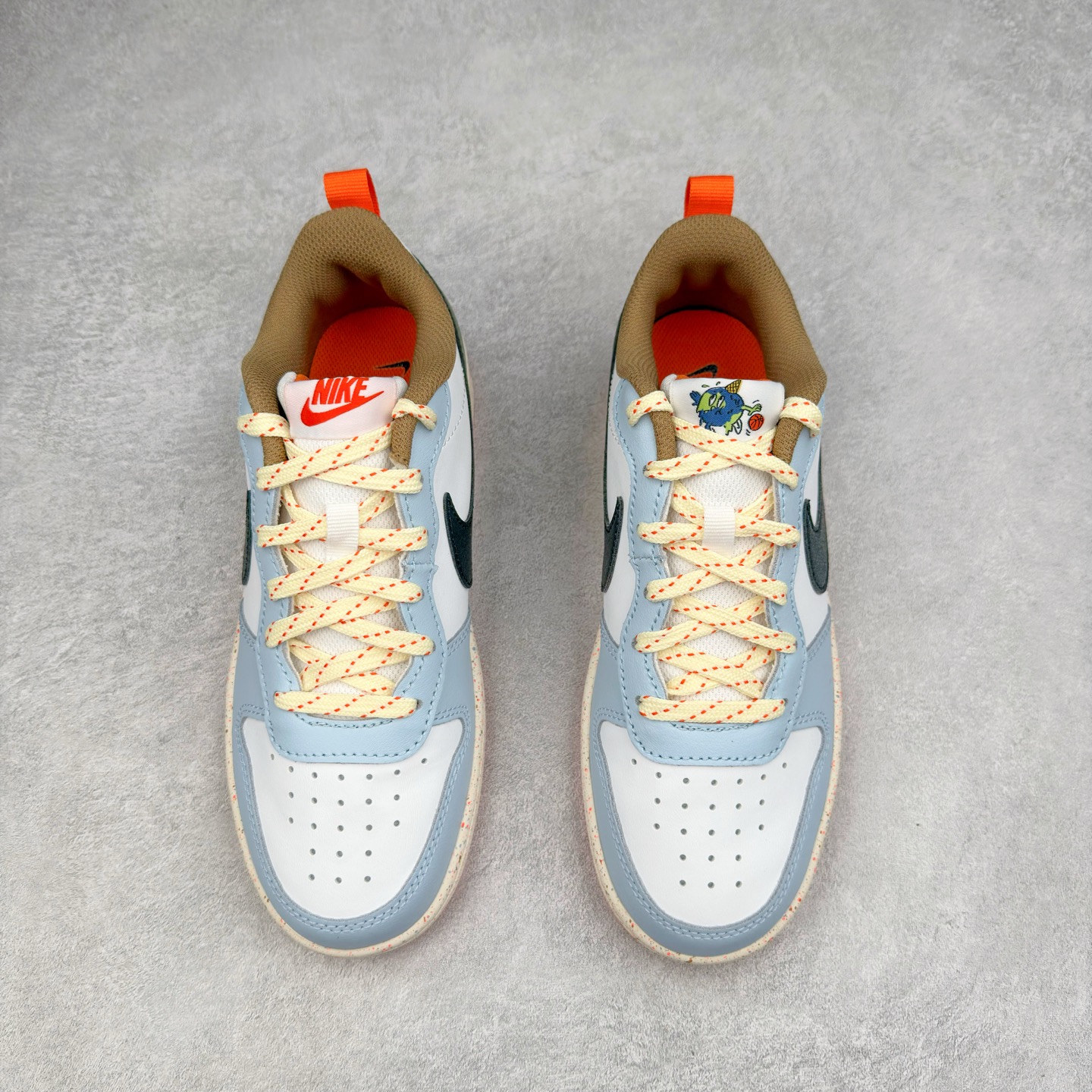 图片[2]-＃奥莱订单福利 NK Court Borough Low CB2 低帮百搭透气休闲运动板鞋 独家渠道 市面未流通批次 奥莱直播间499 599一样的东西 碾压市面现存所有版本 公司一样的东西 超值回馈 帮你省钱 支持各种鉴定 经典耐用的设计 兼顾舒适脚感和出众风范 演绎匠心之作 结构性的支撑贴合感结合复古篮球设计 塑就场外全明星风范 尺码：35.5 36 36.5 37.5 38 38.5 39 40 40.5 41 42 42.5 43 44 44.5-选品中心