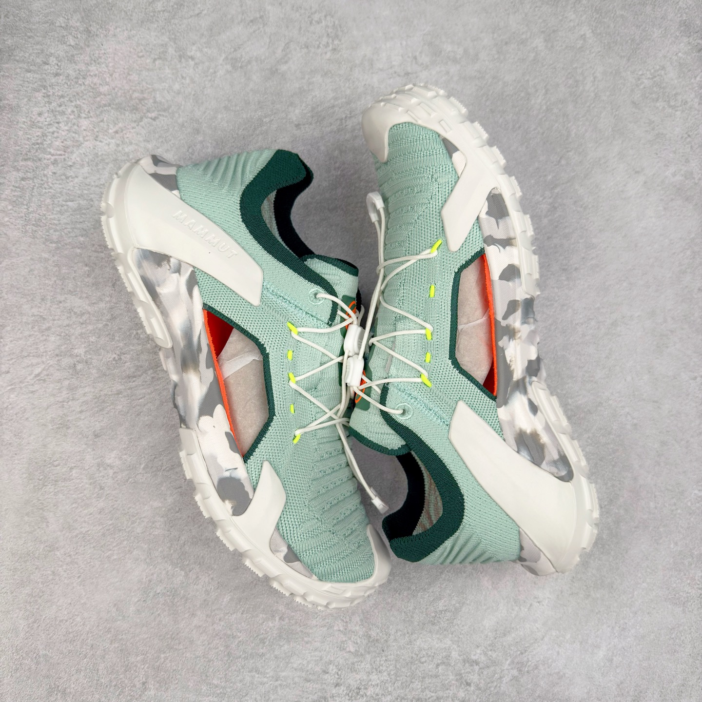 图片[3]-MAMMUT猛犸象 Hueco Knit 2 登山靴多功能鞋履 独立私模 顶级复刻百分百还原# 应用BASE FIT 2.0专利技术 拥有优越的抓地力、护趾力和运动缓冲功能 可折叠鞋跟 透气针织鞋面 适合春夏与初秋季节的设计 即刻\\\”履\\\”行出发 尺码：36 36.5 37.5 38 38.5 39 40 40.5 41 42 42.5 43 44 44.5 45 46-选品中心