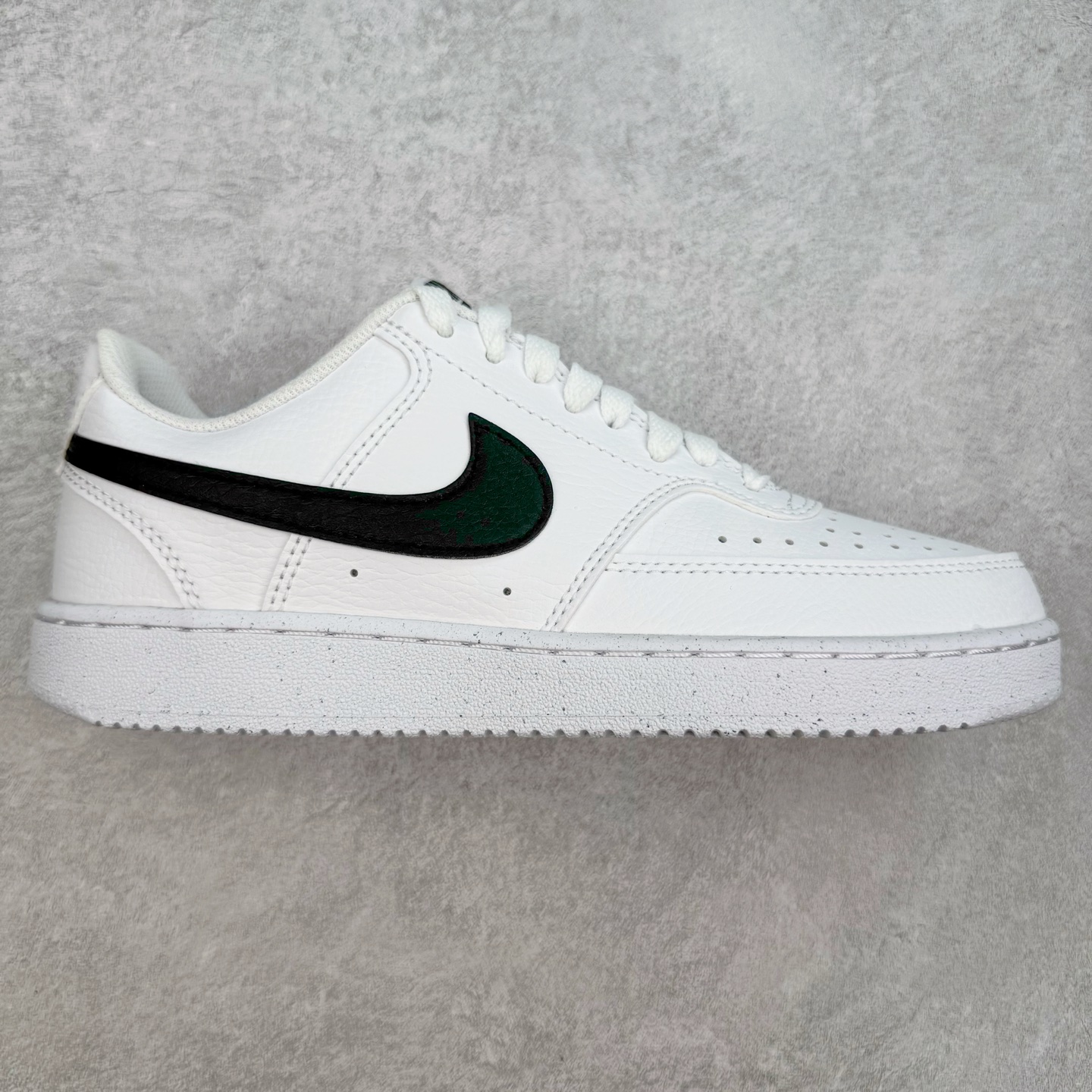 图片[4]-＃奥莱订单福利 NK Court Borough Low CB2 低帮百搭透气休闲运动板鞋 独家渠道 市面未流通批次 奥莱直播间499 599一样的东西 碾压市面现存所有版本 公司一样的东西 超值回馈 帮你省钱 支持各种鉴定 经典耐用的设计 兼顾舒适脚感和出众风范 演绎匠心之作 结构性的支撑贴合感结合复古篮球设计 塑就场外全明星风范 尺码：35.5 36 36.5 37.5 38 38.5 39 40 40.5 41 42 42.5 43 44 44.5-选品中心