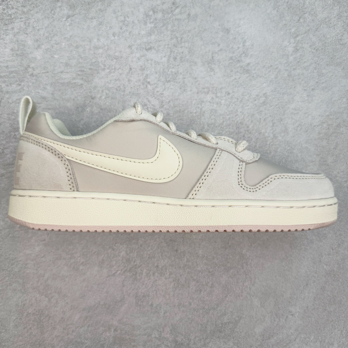 图片[3]-＃奥莱订单福利 NK Court Borough Low CB2 低帮百搭透气休闲运动板鞋 独家渠道 市面未流通批次 奥莱直播间499 599一样的东西 碾压市面现存所有版本 公司一样的东西 超值回馈 帮你省钱 支持各种鉴定 经典耐用的设计 兼顾舒适脚感和出众风范 演绎匠心之作 结构性的支撑贴合感结合复古篮球设计 塑就场外全明星风范 尺码：35.5 36 36.5 37.5 38 38.5 39 40 40.5 41 42 42.5 43 44 44.5-选品中心