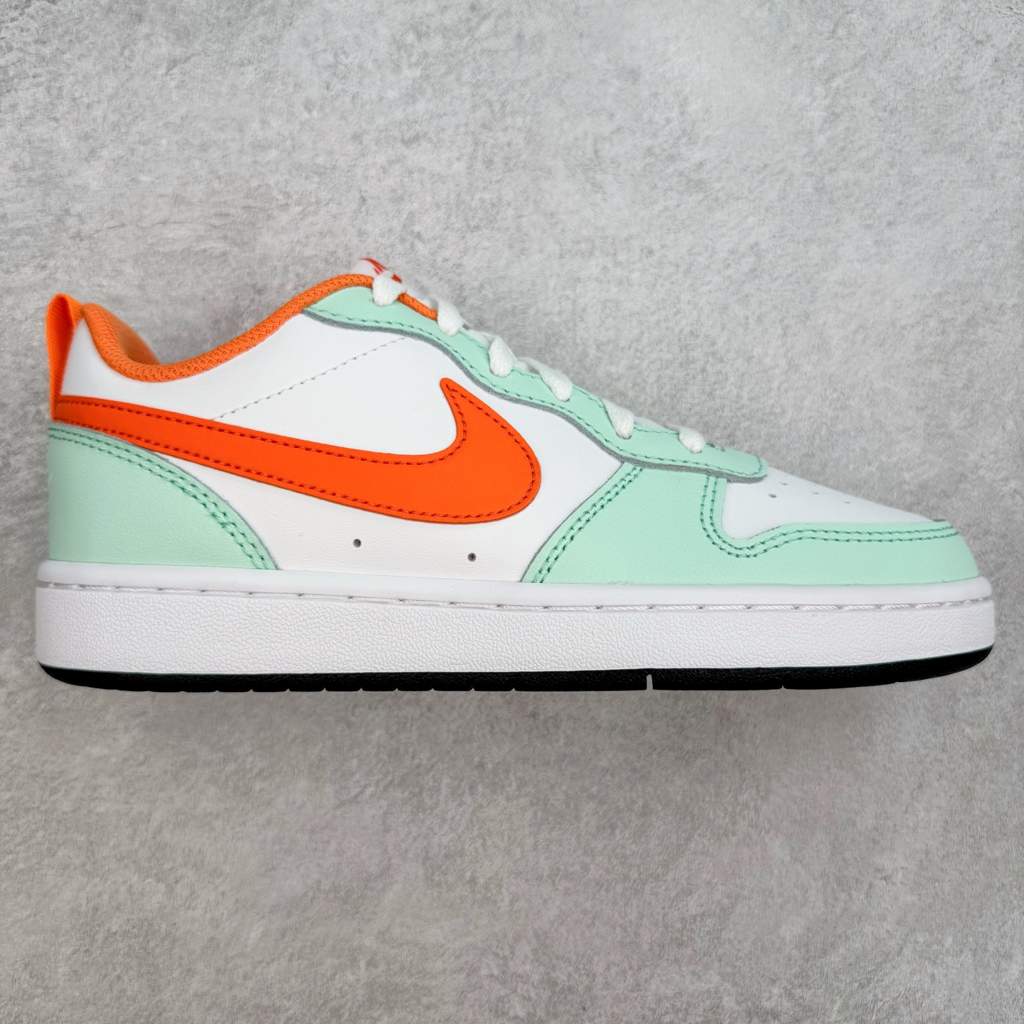 图片[3]-＃奥莱订单福利 NK Court Borough Low CB2 低帮百搭透气休闲运动板鞋 独家渠道 市面未流通批次 奥莱直播间499 599一样的东西 碾压市面现存所有版本 公司一样的东西 超值回馈 帮你省钱 支持各种鉴定 经典耐用的设计 兼顾舒适脚感和出众风范 演绎匠心之作 结构性的支撑贴合感结合复古篮球设计 塑就场外全明星风范 尺码：35.5 36 36.5 37.5 38 38.5 39 40 40.5 41 42 42.5 43 44 44.5-选品中心