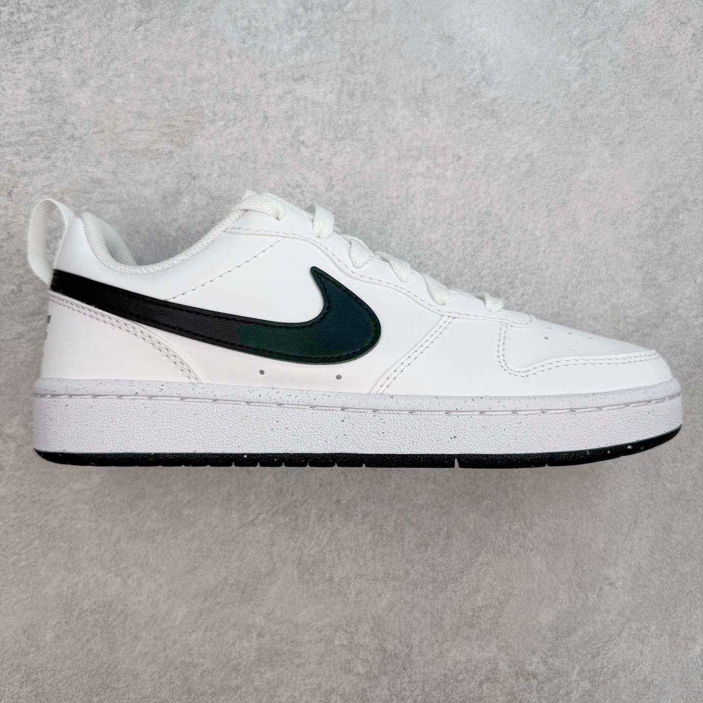 图片[6]-＃奥莱订单福利 NK Court Borough Low CB2 低帮百搭透气休闲运动板鞋 独家渠道 市面未流通批次 奥莱直播间499 599一样的东西 碾压市面现存所有版本 公司一样的东西 超值回馈 帮你省钱 支持各种鉴定 经典耐用的设计 兼顾舒适脚感和出众风范 演绎匠心之作 结构性的支撑贴合感结合复古篮球设计 塑就场外全明星风范 尺码：35.5 36 36.5 37.5 38 38.5 39 40 40.5 41 42 42.5 43 44 44.5-选品中心