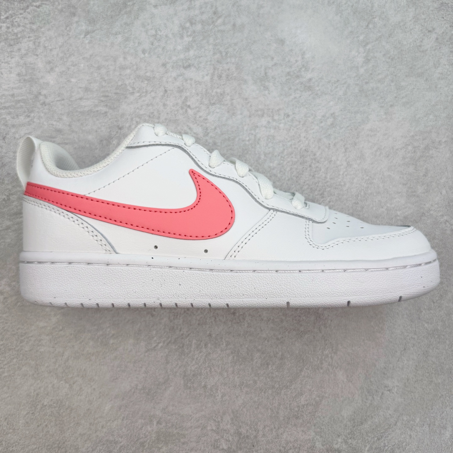 图片[2]-＃奥莱订单福利 NK Court Borough Low CB2 低帮百搭透气休闲运动板鞋 独家渠道 市面未流通批次 奥莱直播间499 599一样的东西 碾压市面现存所有版本 公司一样的东西 超值回馈 帮你省钱 支持各种鉴定 经典耐用的设计 兼顾舒适脚感和出众风范 演绎匠心之作 结构性的支撑贴合感结合复古篮球设计 塑就场外全明星风范 尺码：35.5 36 36.5 37.5 38 38.5 39 40 40.5 41 42 42.5 43 44 44.5-选品中心