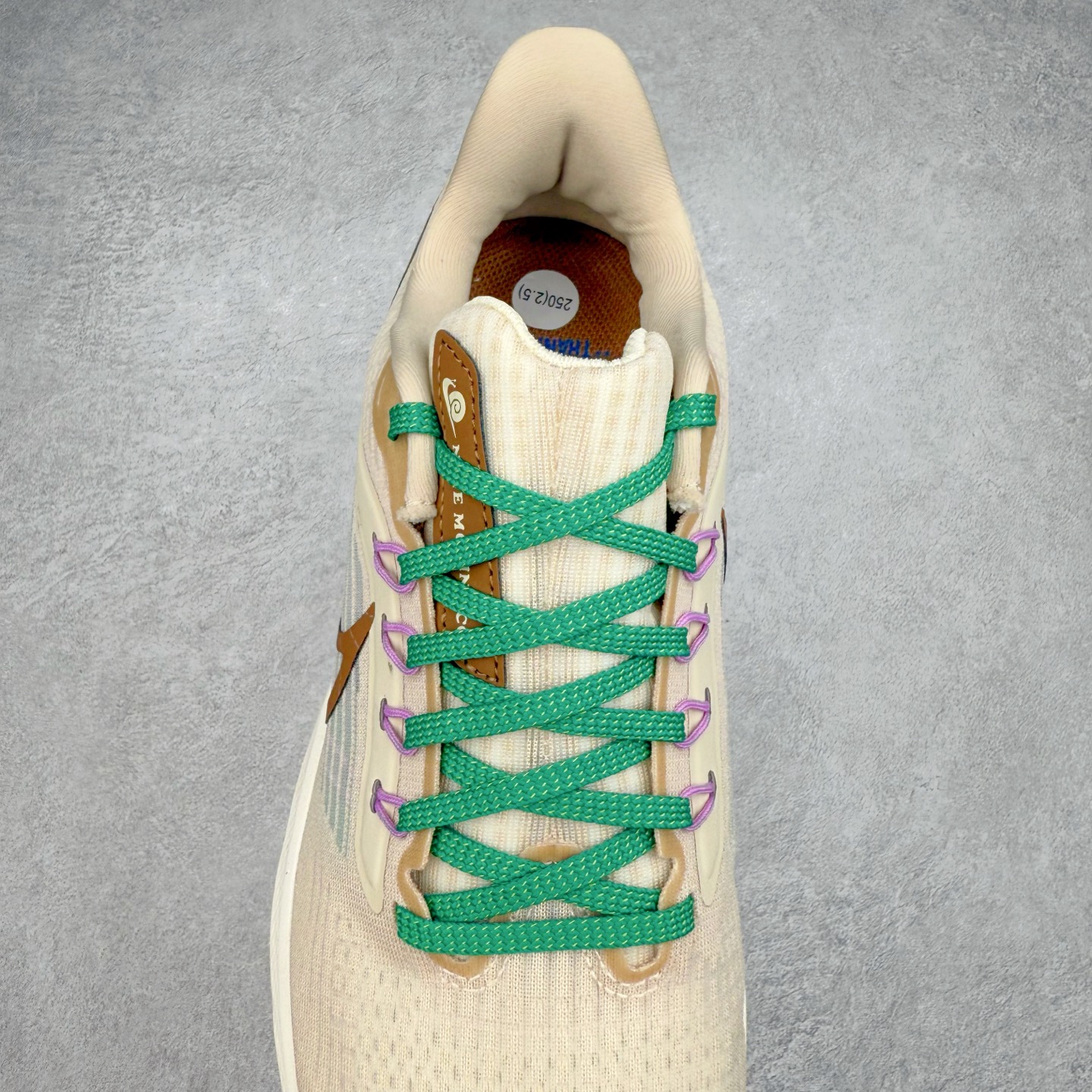 图片[5]-＃TG纯原 NK Zoom Pegasus 飞马39代马拉松系列网面透气缓震疾速跑鞋 独家渠道 市面未流通批次 奥莱直播间499 599一样的东西 碾压市面现存所有版本 公司一样的东西 超值回馈 帮你省钱 拥有 Zoom Air 一如既往的稳定感和流畅感 鞋面采用工程网眼设计 为特定高热区域营造出色透气性 进一步增加鞋面的穿孔数量 让足部能够快速散热 中足搭配 Flywire 飞线 在高速运动时营造舒适稳定的贴合感 内置Zoon气垫加持 动力十足 尺码：36 36.5 37.5 38 38.5 39 40 40.5 41 42 42.5 43 44 44.5 45-选品中心