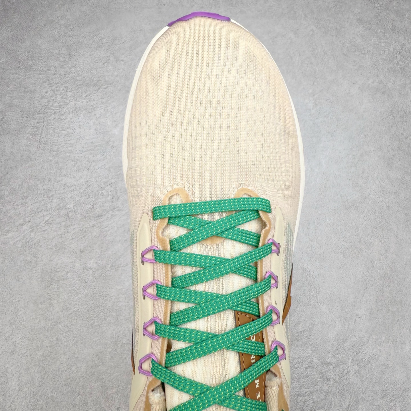 图片[4]-＃TG纯原 NK Zoom Pegasus 飞马39代马拉松系列网面透气缓震疾速跑鞋 独家渠道 市面未流通批次 奥莱直播间499 599一样的东西 碾压市面现存所有版本 公司一样的东西 超值回馈 帮你省钱 拥有 Zoom Air 一如既往的稳定感和流畅感 鞋面采用工程网眼设计 为特定高热区域营造出色透气性 进一步增加鞋面的穿孔数量 让足部能够快速散热 中足搭配 Flywire 飞线 在高速运动时营造舒适稳定的贴合感 内置Zoon气垫加持 动力十足 尺码：36 36.5 37.5 38 38.5 39 40 40.5 41 42 42.5 43 44 44.5 45-选品中心