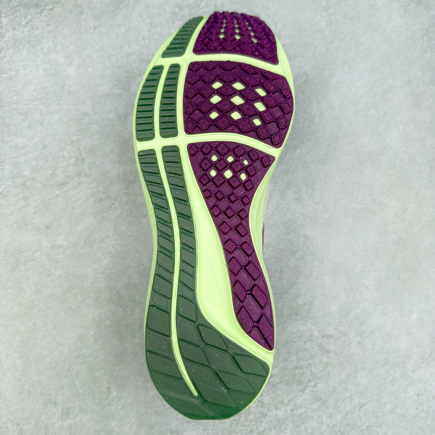 图片[9]-＃TG纯原 NK Zoom Pegasus 飞马39代马拉松系列网面透气缓震疾速跑鞋 独家渠道 市面未流通批次 奥莱直播间499 599一样的东西 碾压市面现存所有版本 公司一样的东西 超值回馈 帮你省钱 拥有 Zoom Air 一如既往的稳定感和流畅感 鞋面采用工程网眼设计 为特定高热区域营造出色透气性 进一步增加鞋面的穿孔数量 让足部能够快速散热 中足搭配 Flywire 飞线 在高速运动时营造舒适稳定的贴合感 内置Zoon气垫加持 动力十足 尺码：36 36.5 37.5 38 38.5 39 40 40.5 41 42 42.5 43 44 44.5 45-选品中心